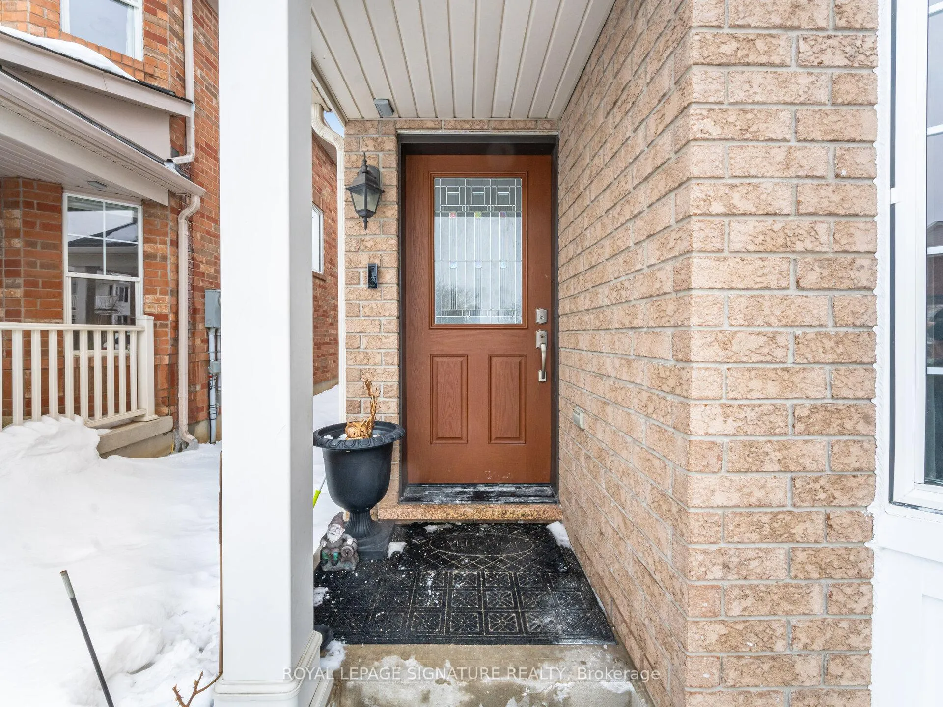 Photo 3 of 92 Owlridge Drive, Brampton, Credit Valley — HOMEH
