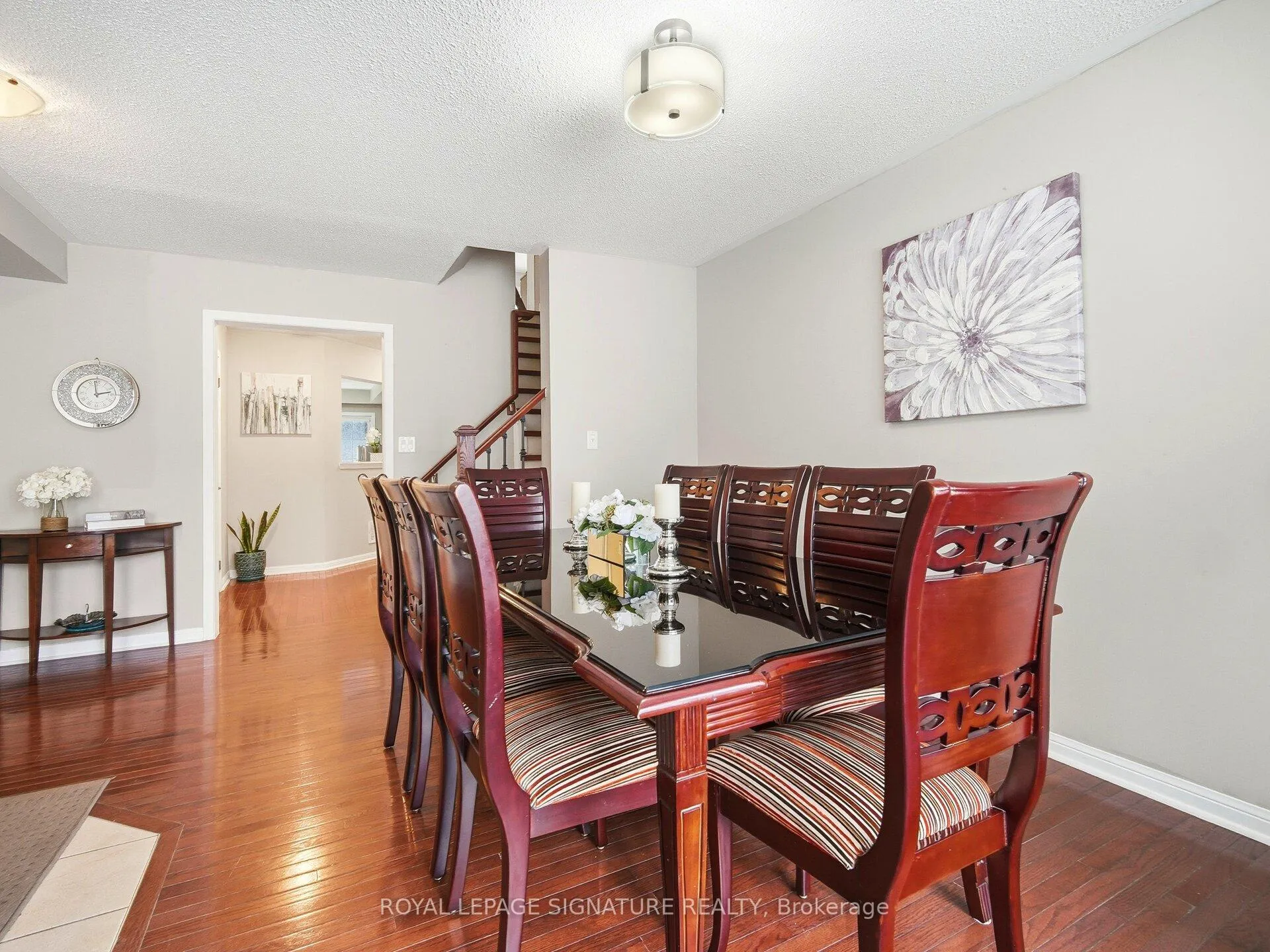 Photo 5 of 92 Owlridge Drive, Brampton, Credit Valley — HOMEH