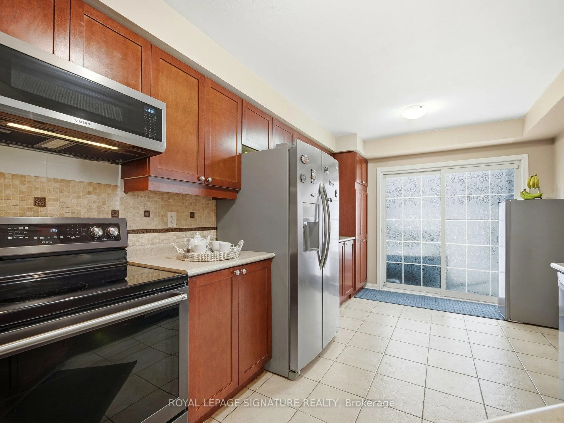 Photo 9 of 92 Owlridge Drive, Brampton, Credit Valley — HOMEH