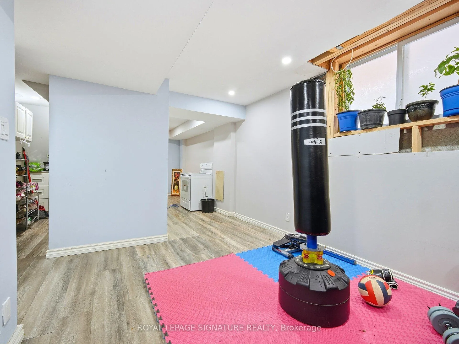 Photo 21 of 92 Owlridge Drive, Brampton, Credit Valley — HOMEH