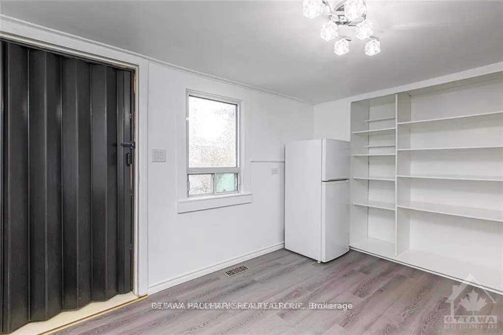 Photo 11 of 219 Deschamps Avenue, Ottawa, Vanier — HOMEH
