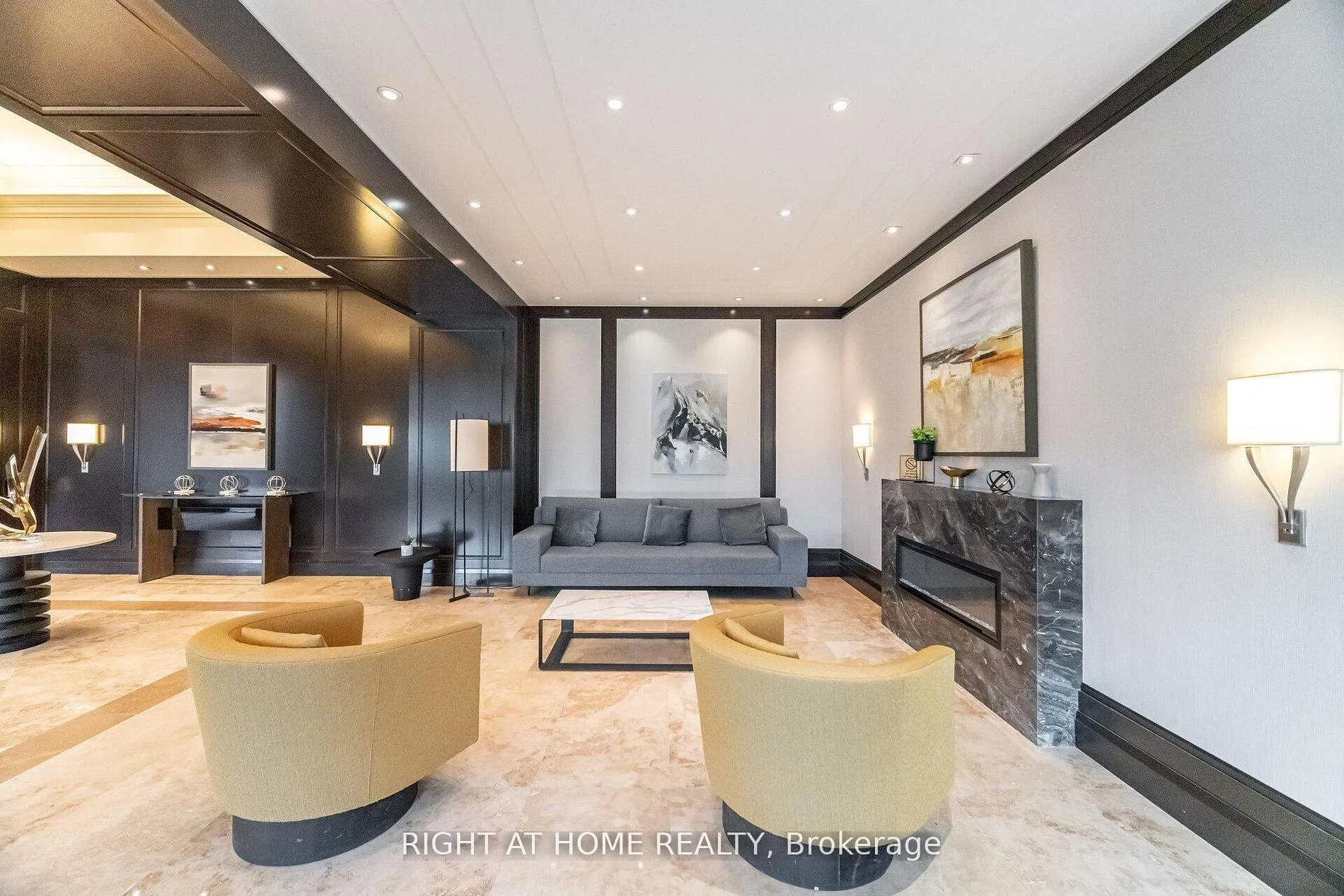 Photo 3 of Unit 1010, 88 Promenade Circle, Vaughan, Brownridge — HOMEH