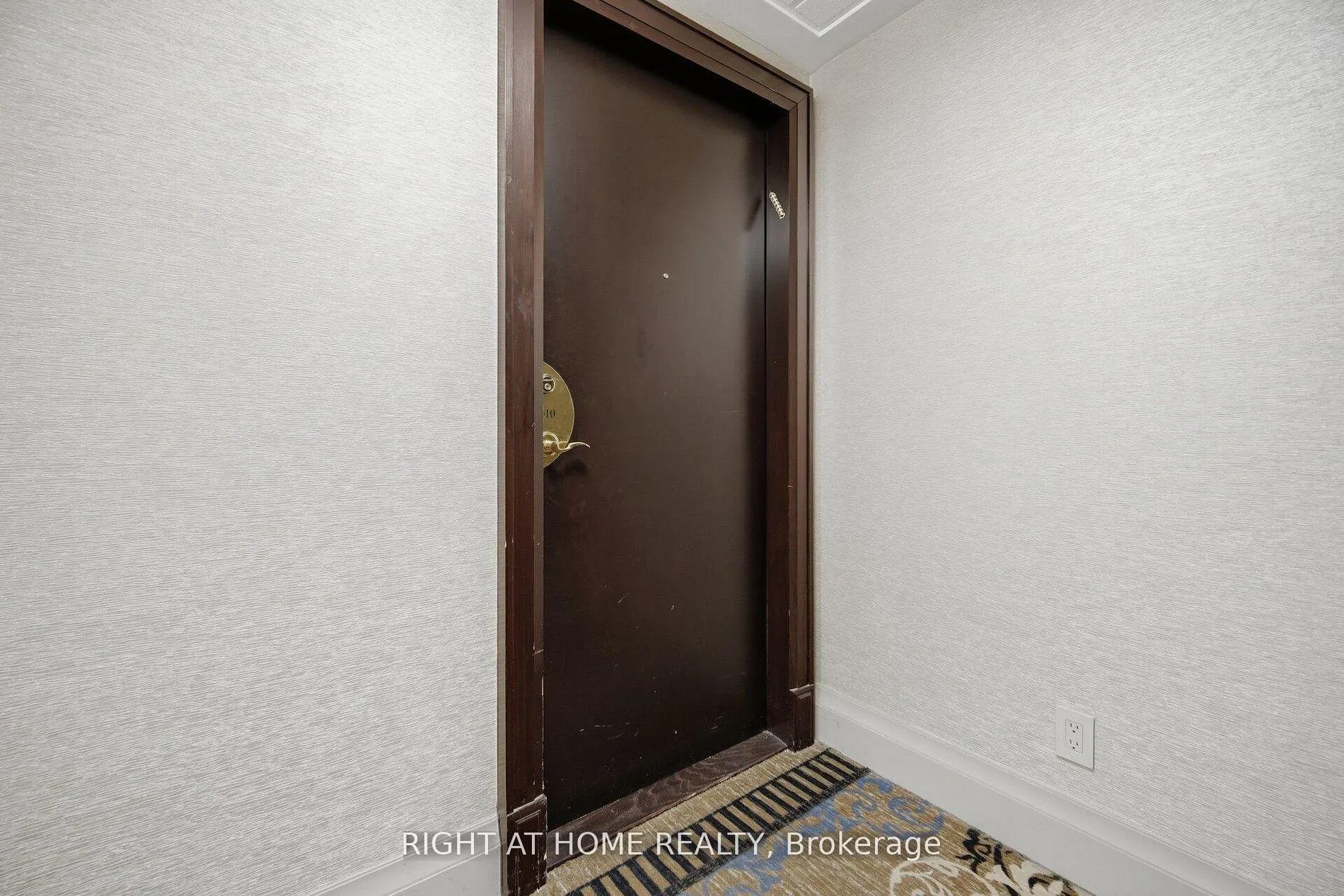 Photo 5 of Unit 1010, 88 Promenade Circle, Vaughan, Brownridge — HOMEH