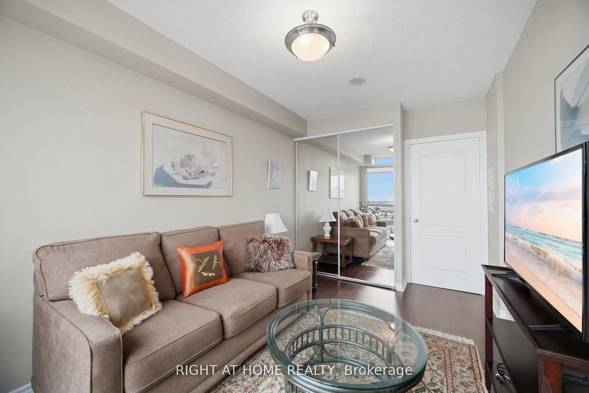 Photo 10 of Unit 1010, 88 Promenade Circle, Vaughan, Brownridge — HOMEH