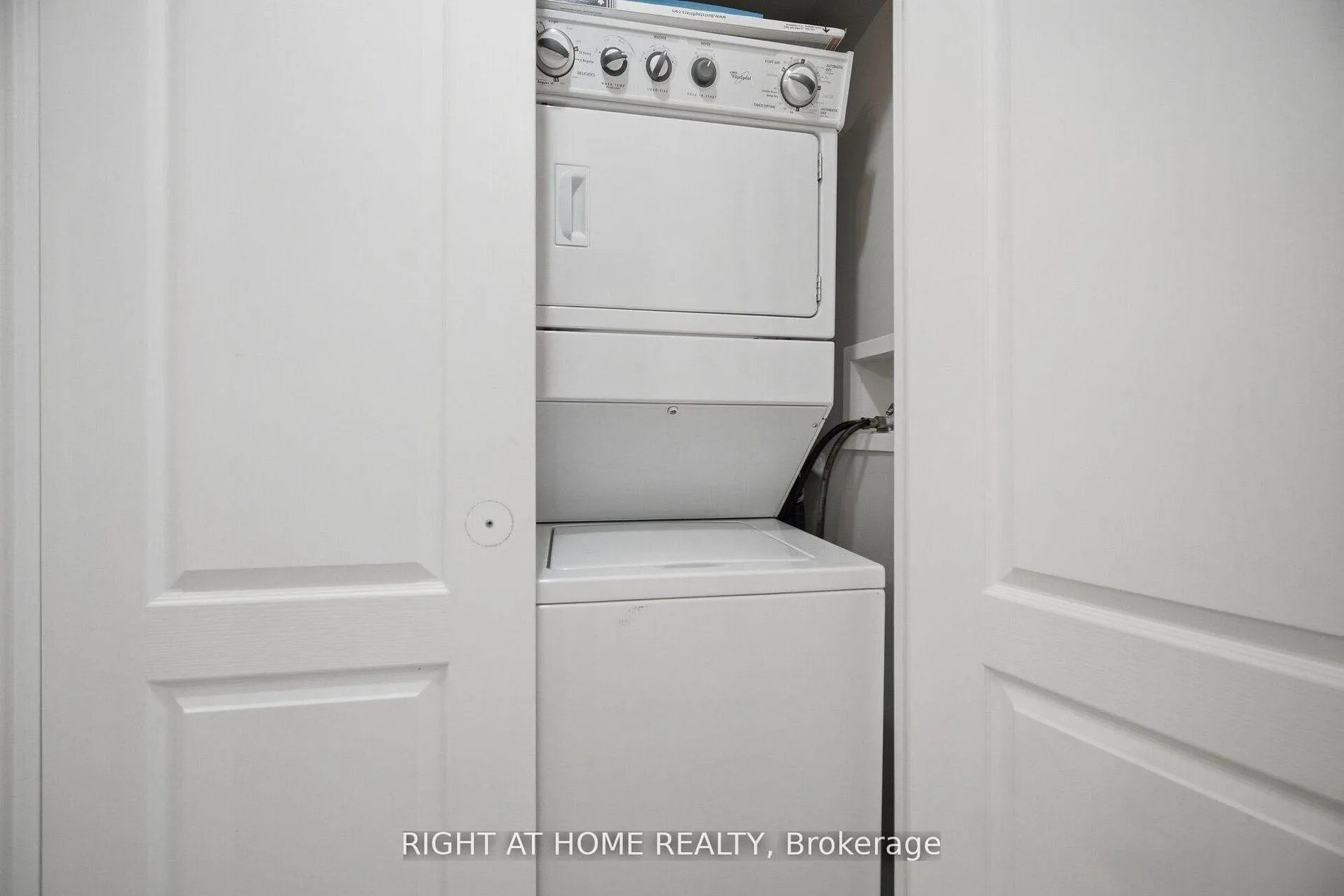 Photo 22 of Unit 1010, 88 Promenade Circle, Vaughan, Brownridge — HOMEH