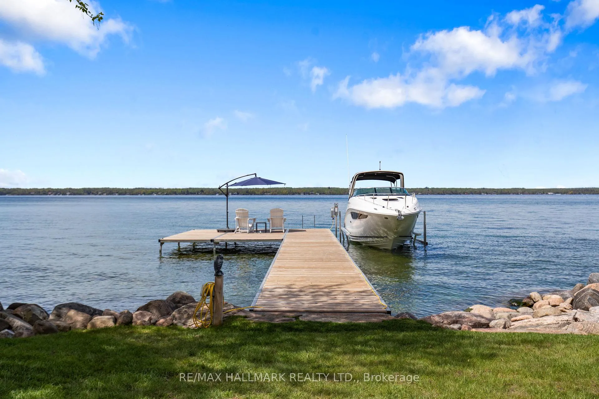 Photo 5 of 30 Gooch Park Drive, Innisfil, Rural Innisfil — HOMEH