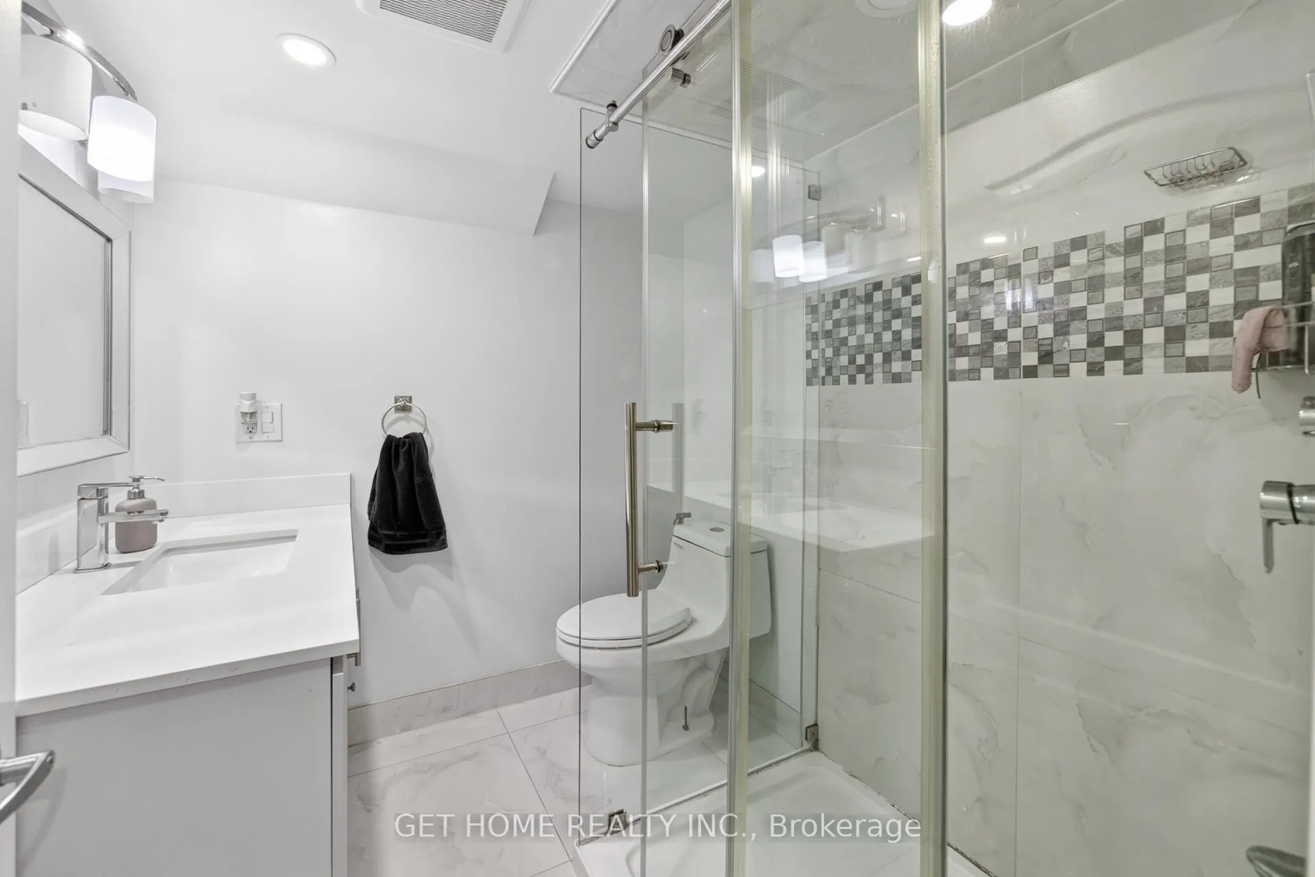 Photo 43 of 384 Dymott Avenue, Milton, Harrison — HOMEH
