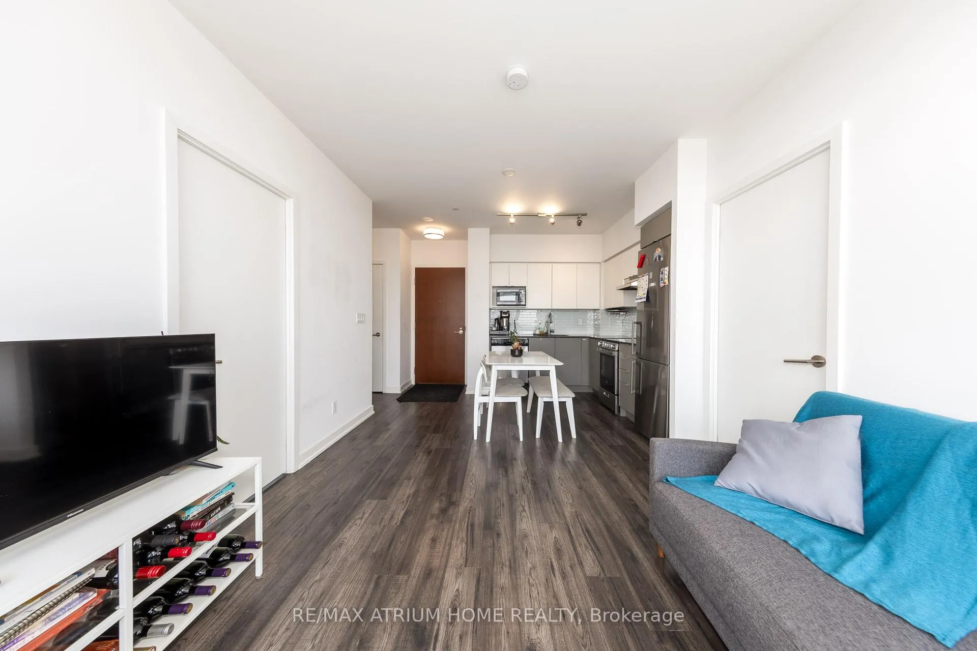 Photo 11 of Unit 1515, 120 Varna Drive, Toronto, Englemount-Lawrence — HOMEH