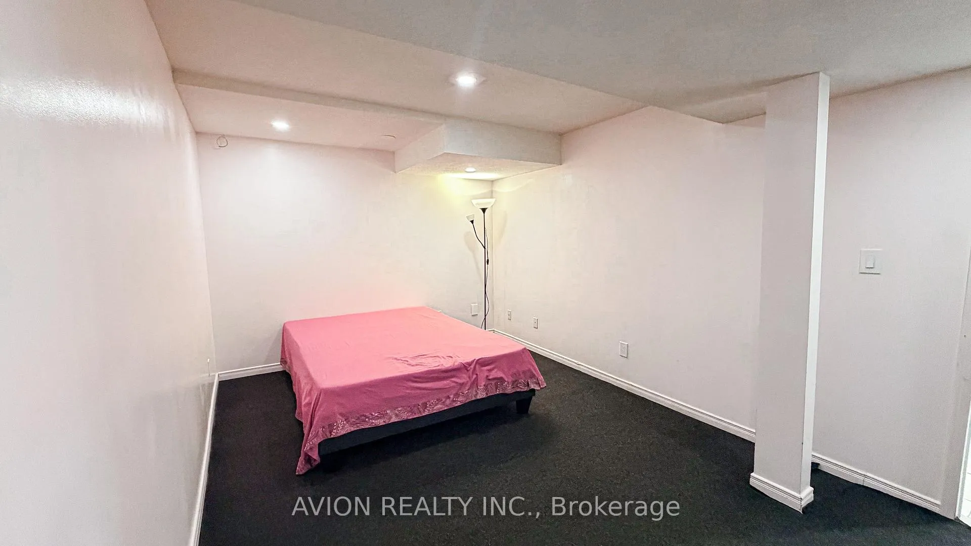 Photo 7 of Unit Lower 2, 2 Bute Court, Vaughan, Maple — HOMEH