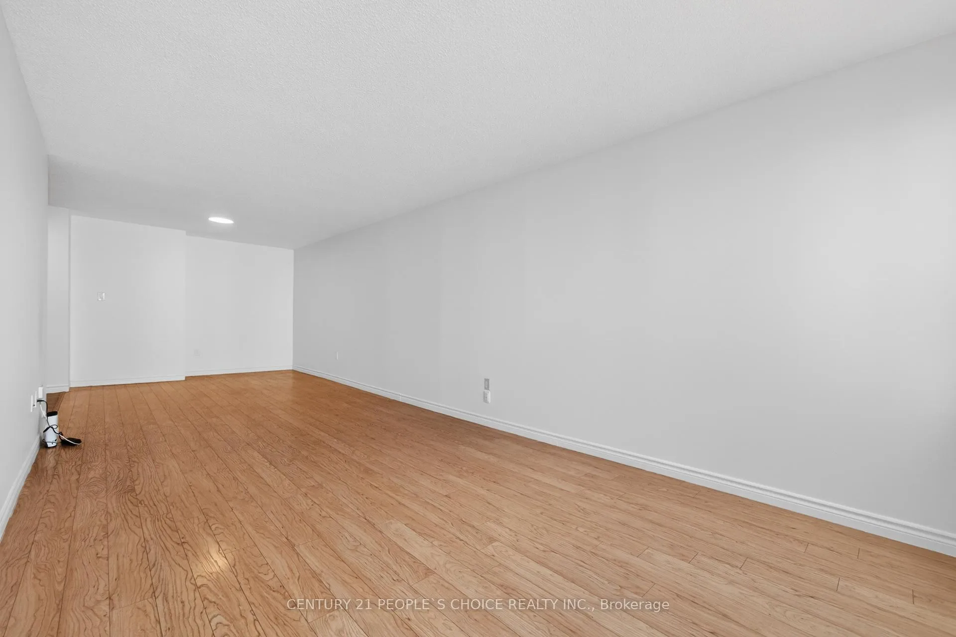 Photo 18 of Unit 702, 390 Dixon Road, Etobicoke, Kingsview Village-The Westway — HOMEH