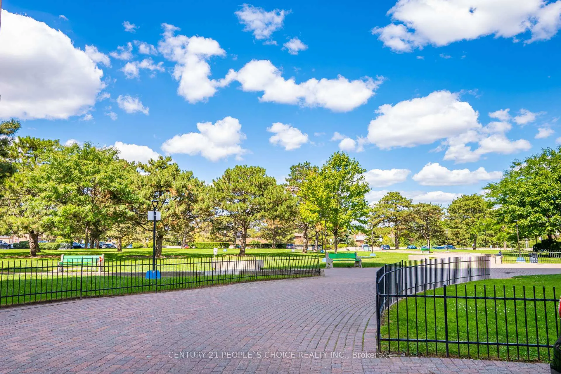 Photo 40 of Unit 702, 390 Dixon Road, Etobicoke, Kingsview Village-The Westway — HOMEH