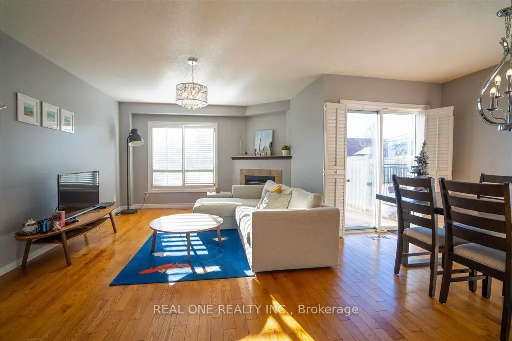Photo 5 of 499 Mariner Drive, Waterloo — HOMEH
