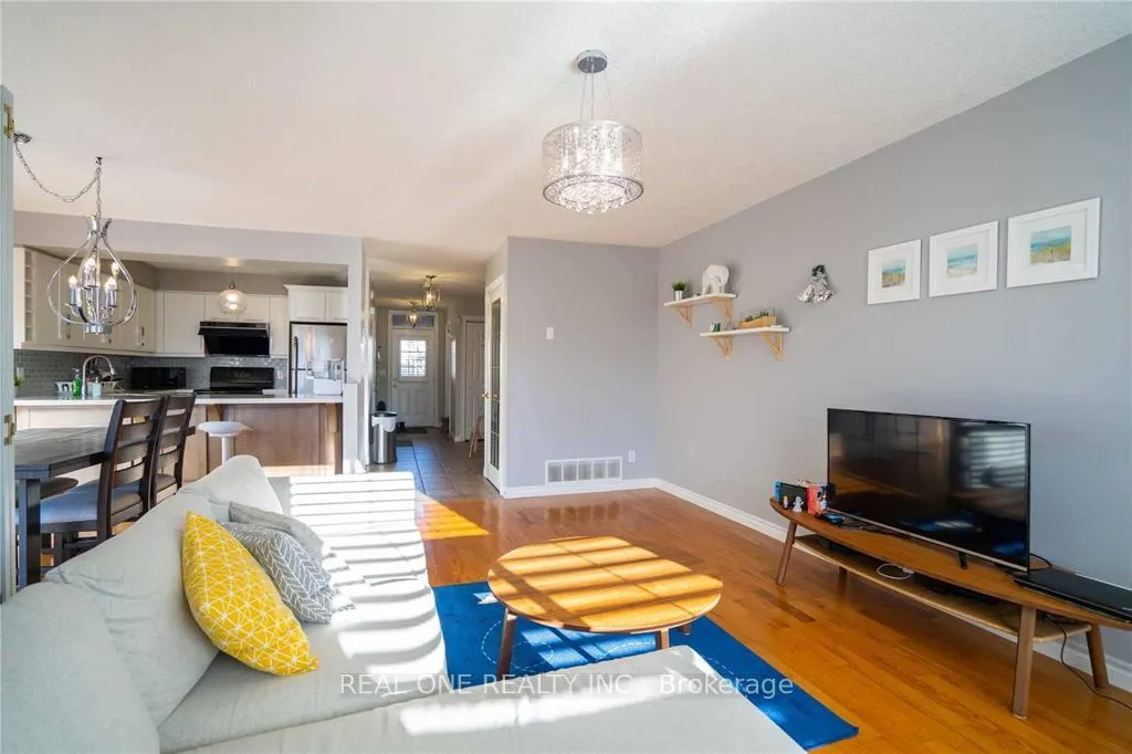 Photo 7 of 499 Mariner Drive, Waterloo — HOMEH