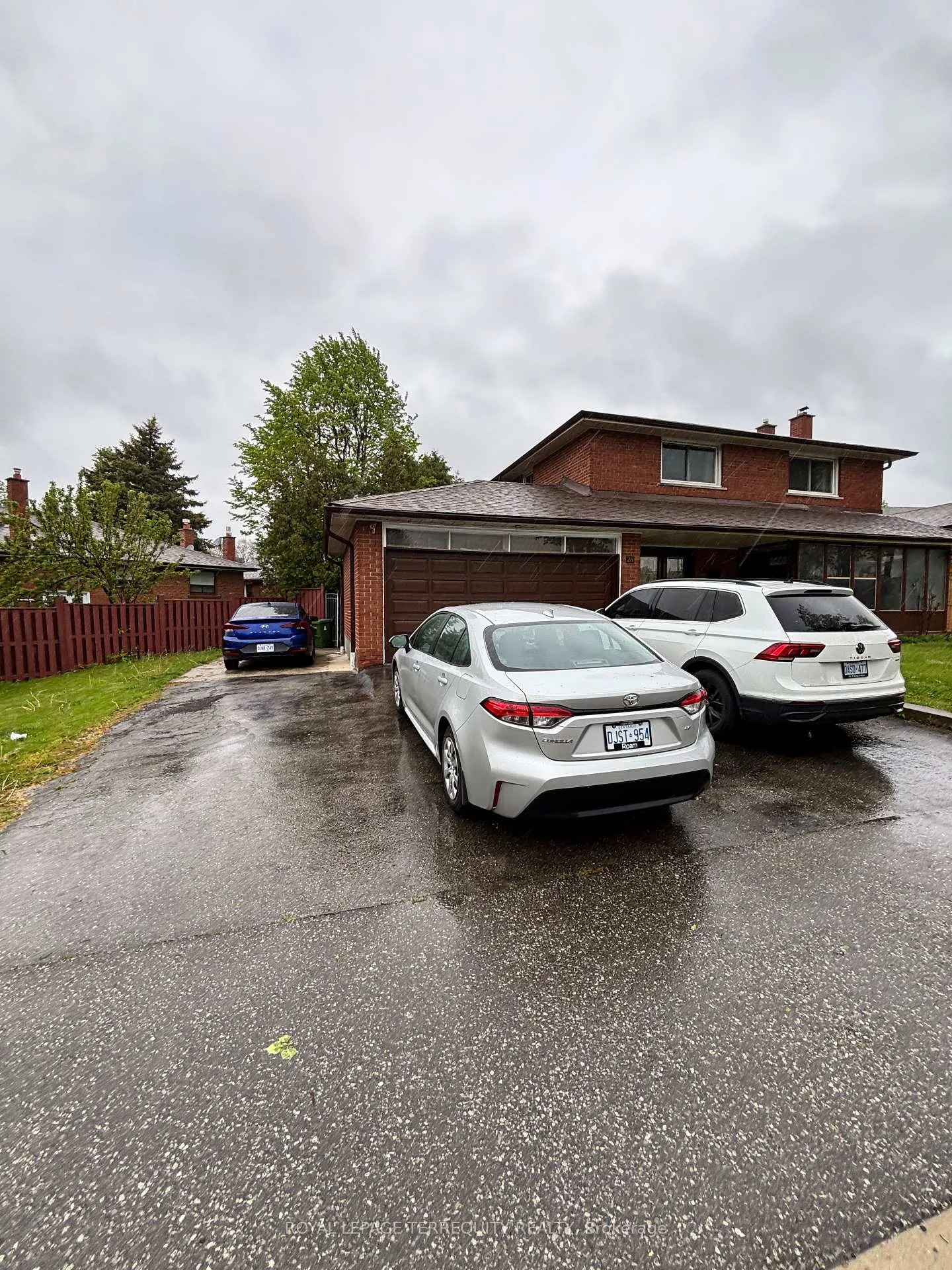 Photo 36 of 28 Keegan Crescent, North York, York University Heights — HOMEH