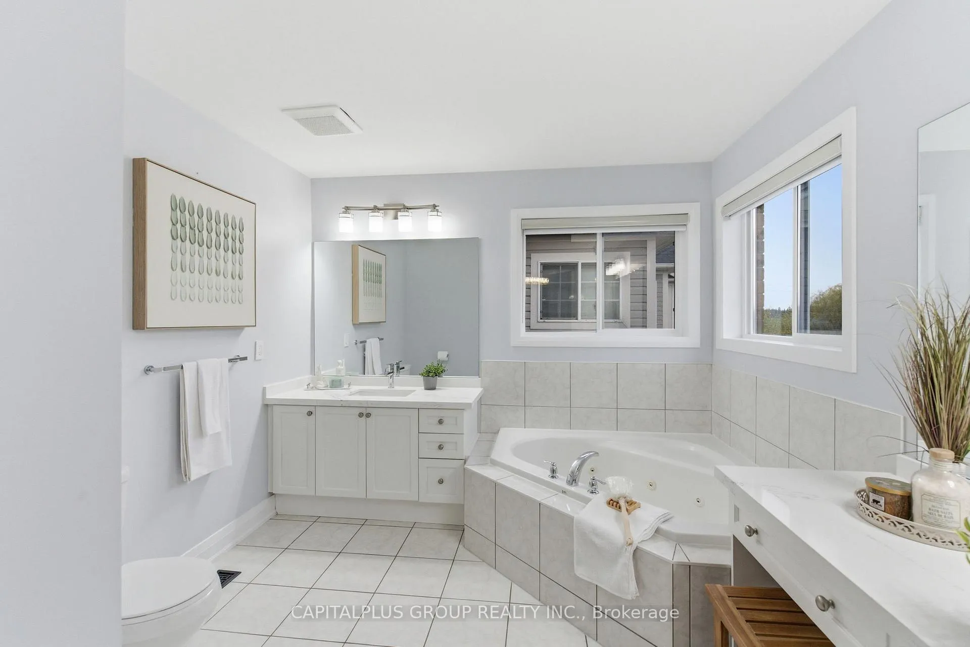 Photo 33 of 313 Cachet Boulevard, Whitby, Brooklin — HOMEH