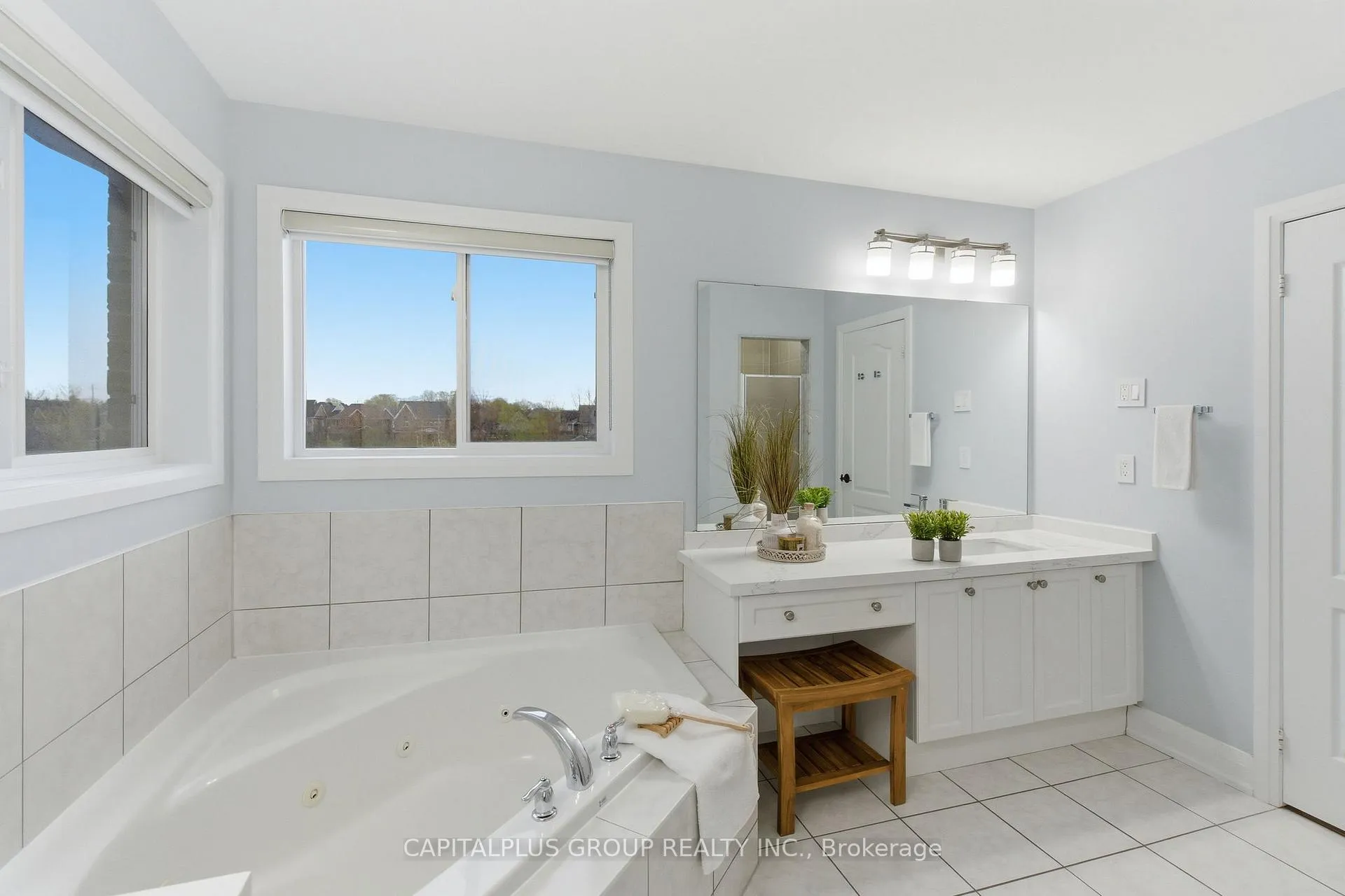 Photo 35 of 313 Cachet Boulevard, Whitby, Brooklin — HOMEH