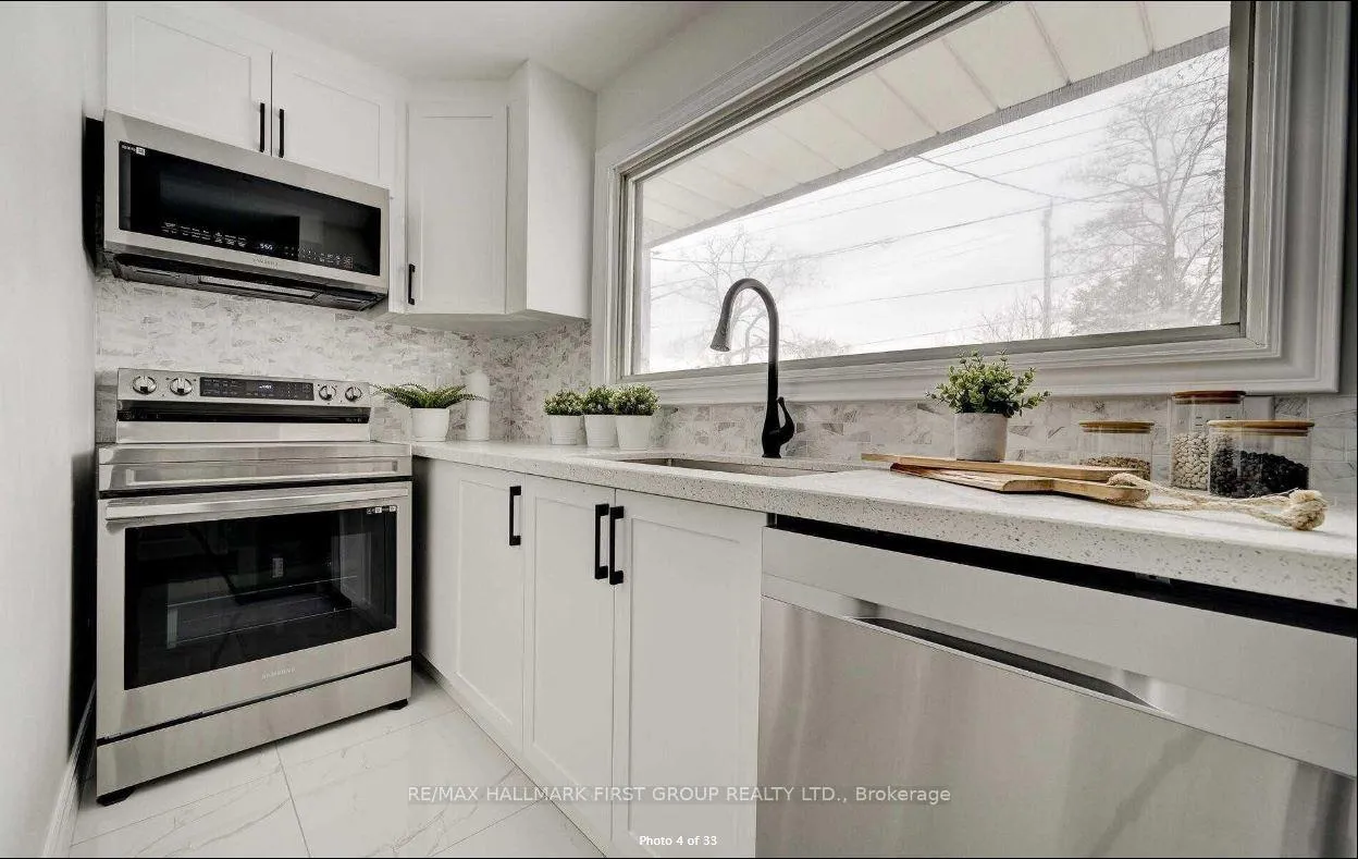 Photo 4 of 167 Harmony Road N, Oshawa, Eastdale — HOMEH