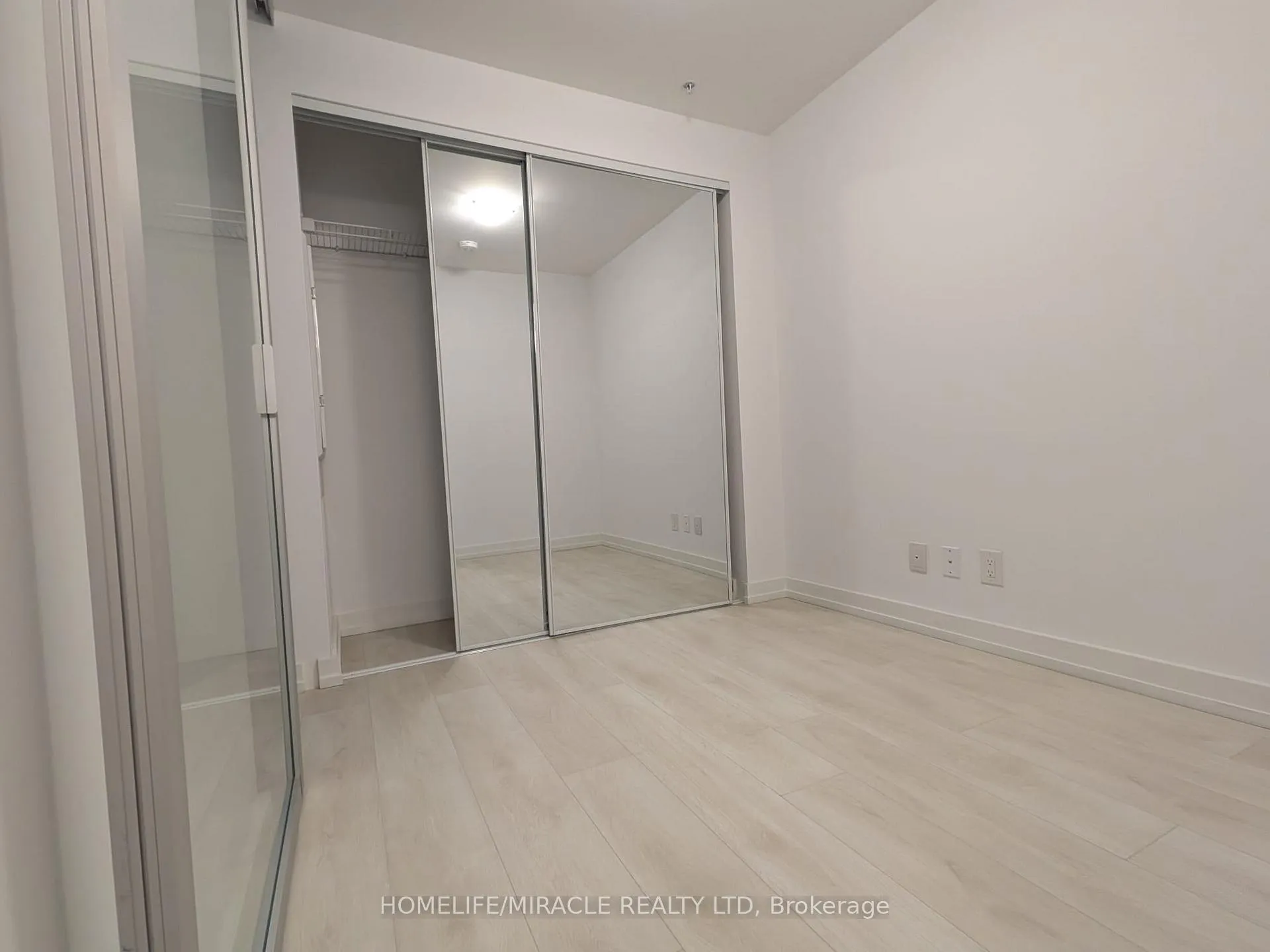 Photo 12 of Unit 2307, 75 James Street S, Hamilton, Corktown — HOMEH