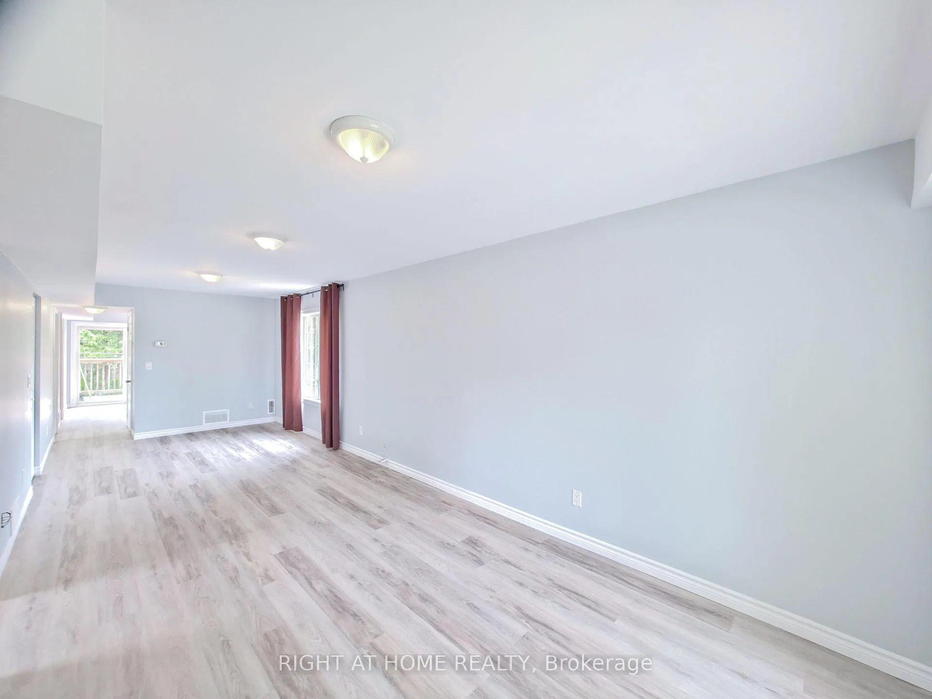 Photo 2 of 343 Mitchell Avenue, Oshawa, Central — HOMEH