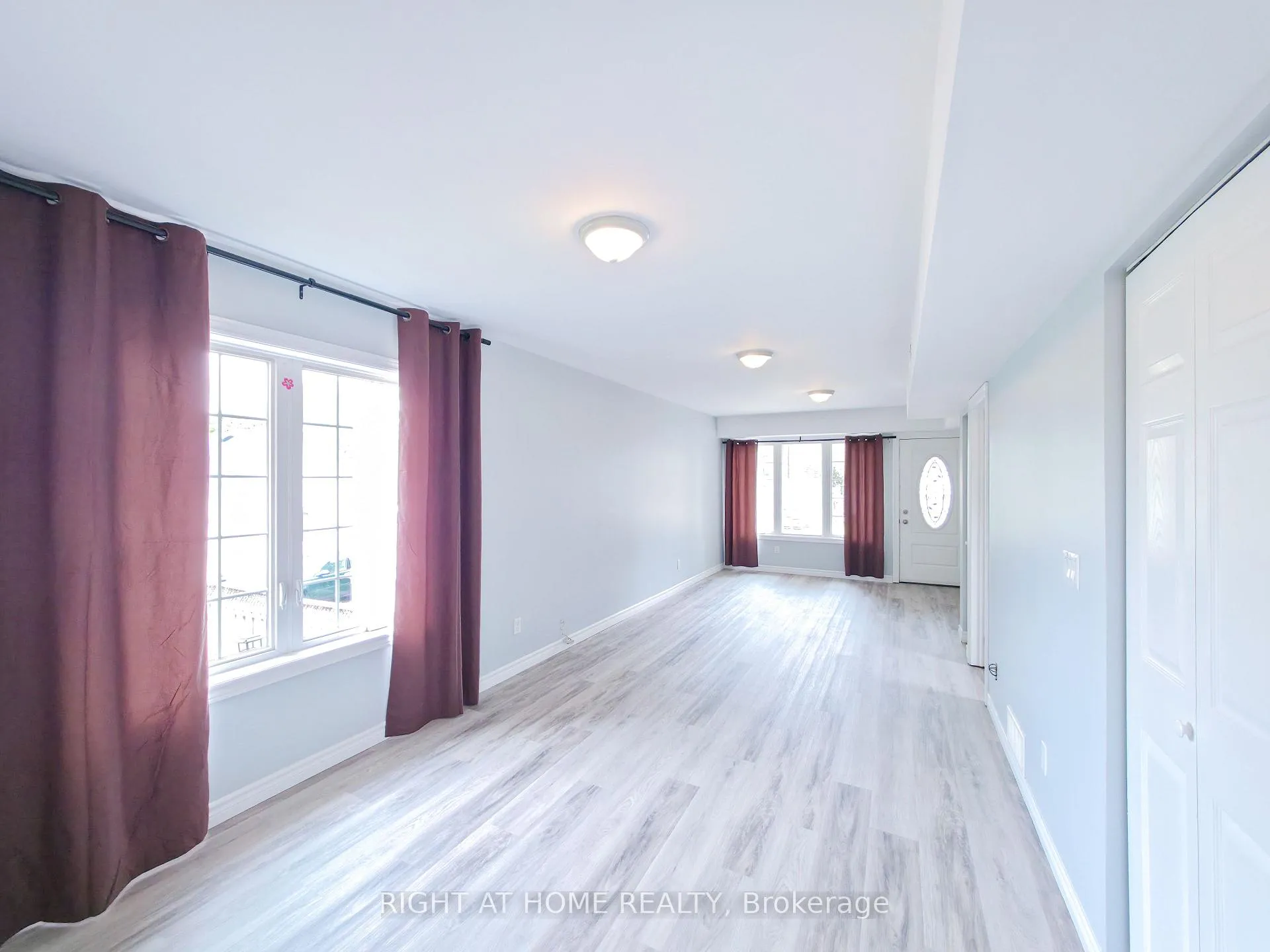 Photo 8 of 343 Mitchell Avenue, Oshawa, Central — HOMEH