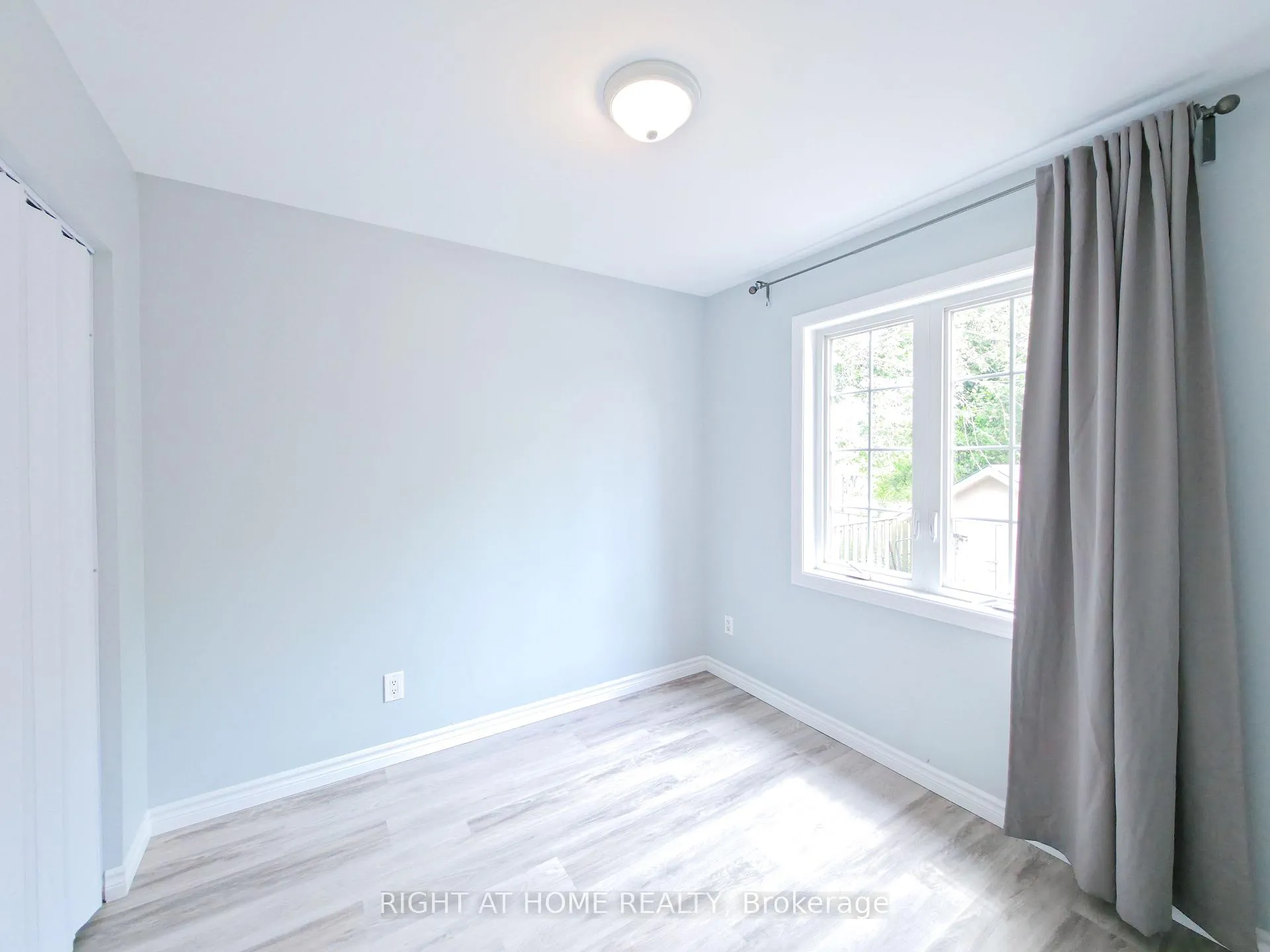 Photo 12 of 343 Mitchell Avenue, Oshawa, Central — HOMEH