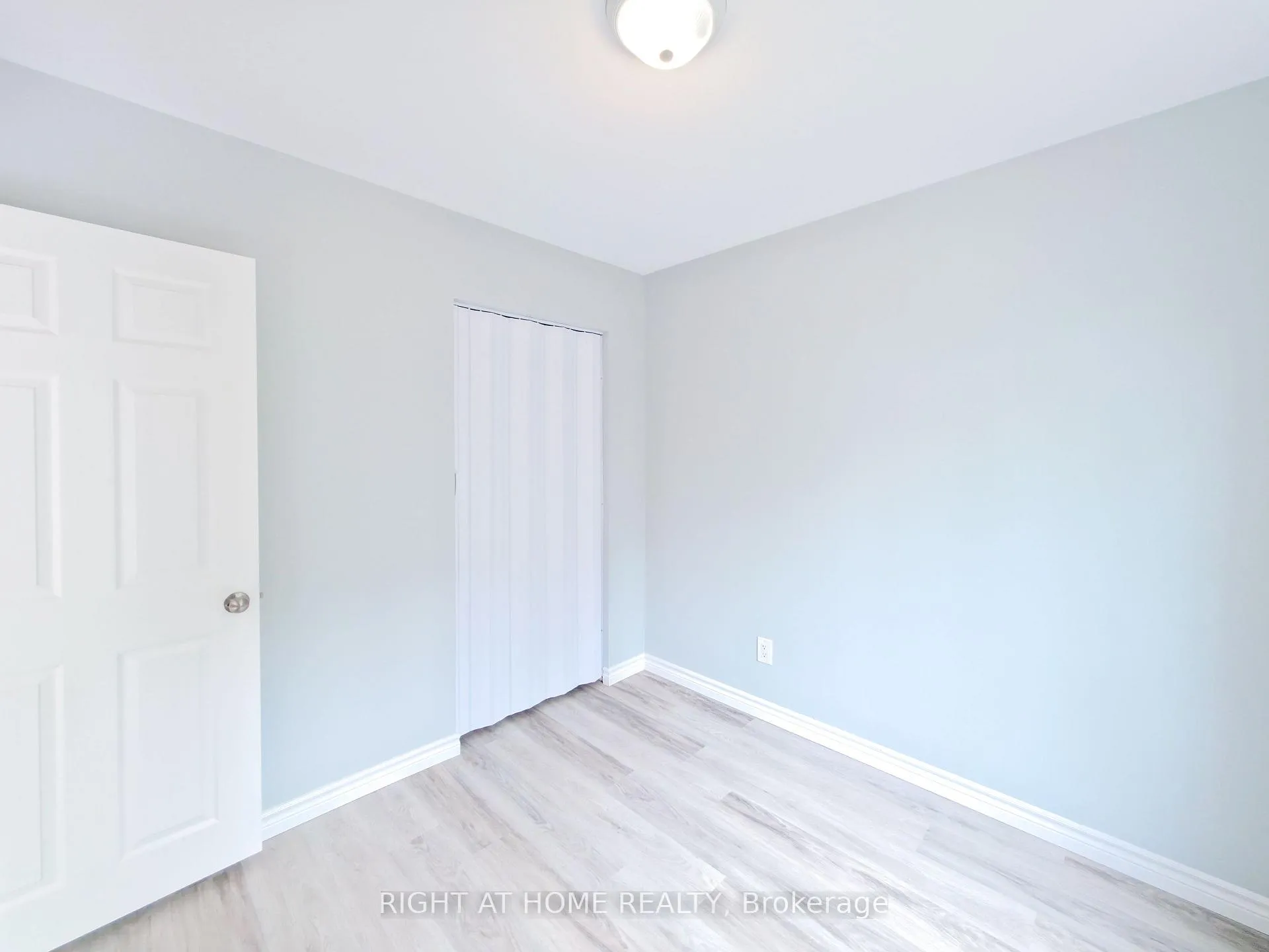 Photo 13 of 343 Mitchell Avenue, Oshawa, Central — HOMEH
