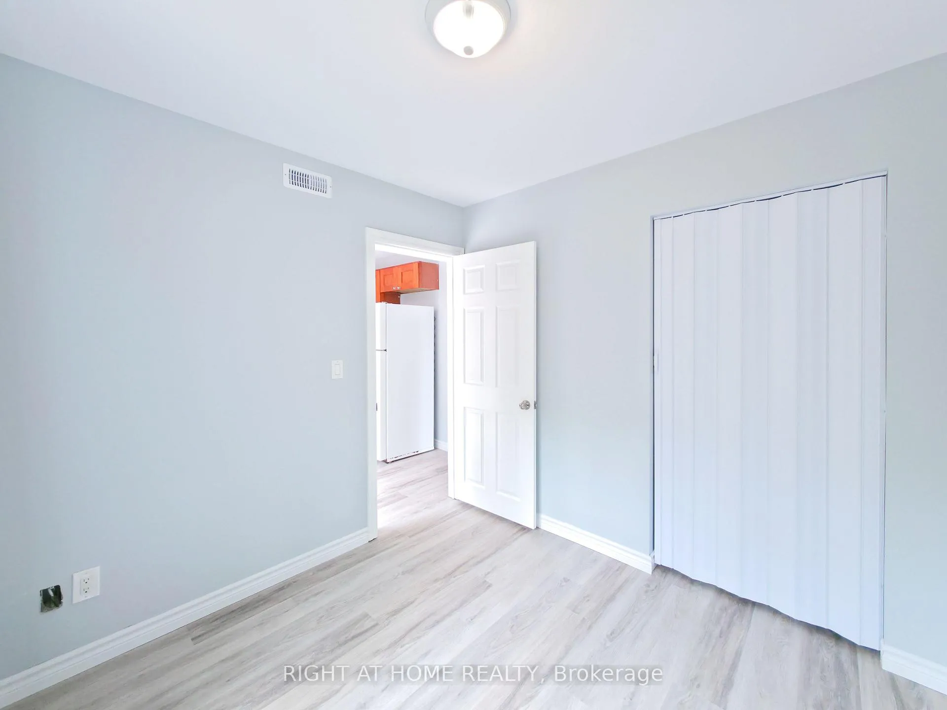 Photo 14 of 343 Mitchell Avenue, Oshawa, Central — HOMEH