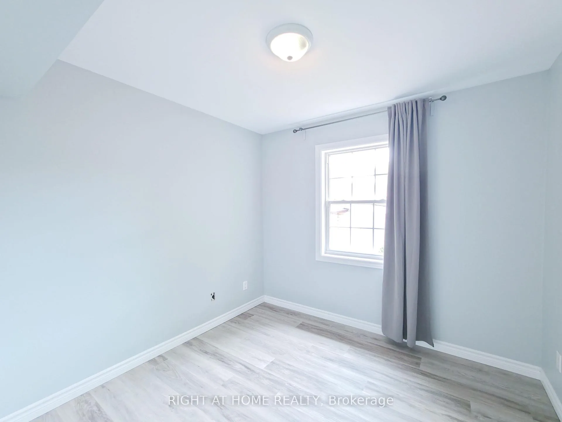 Photo 16 of 343 Mitchell Avenue, Oshawa, Central — HOMEH