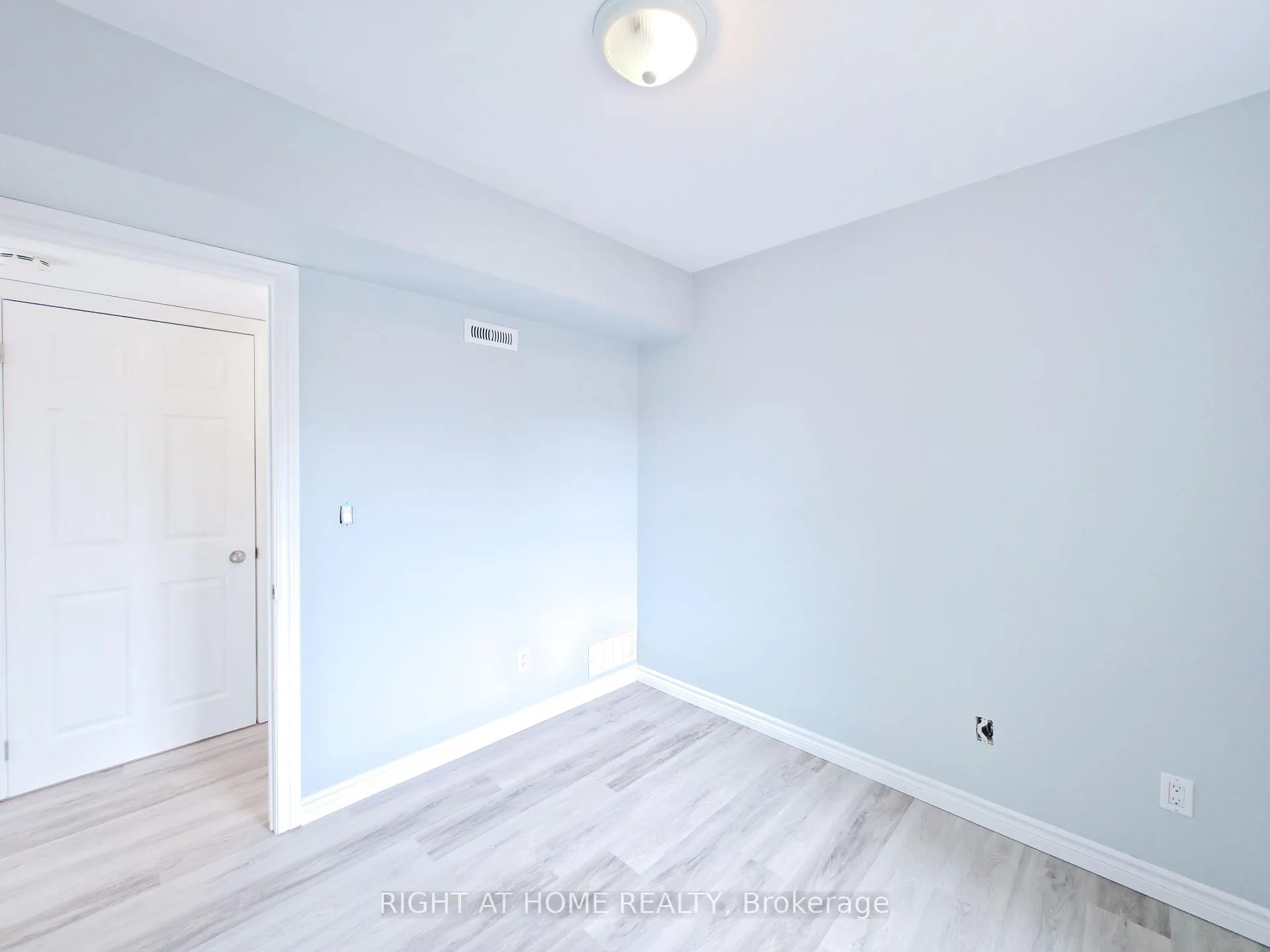 Photo 17 of 343 Mitchell Avenue, Oshawa, Central — HOMEH