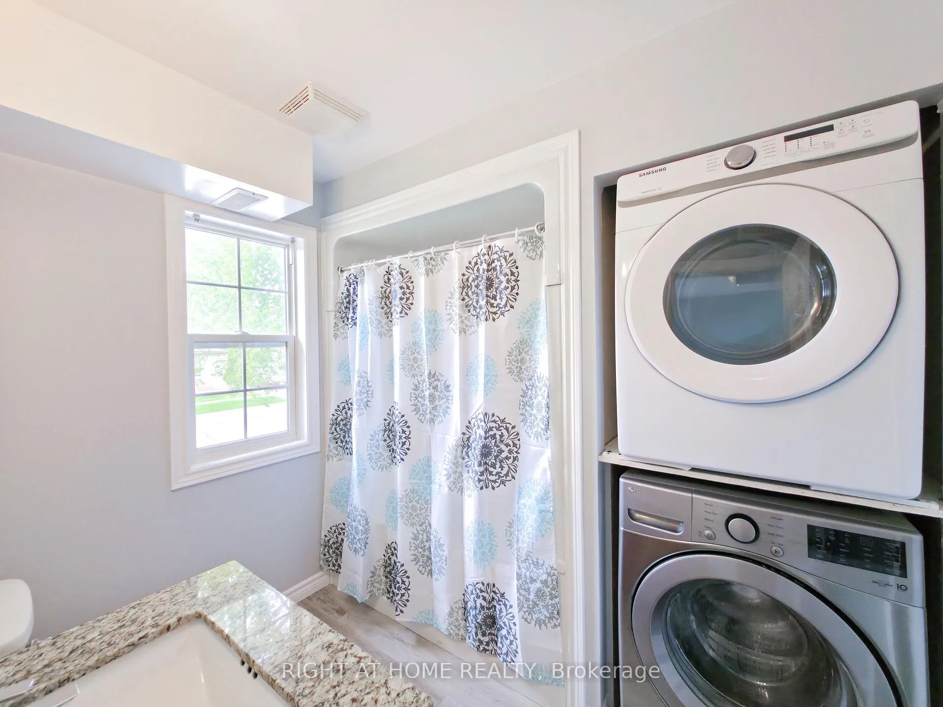 Photo 24 of 343 Mitchell Avenue, Oshawa, Central — HOMEH