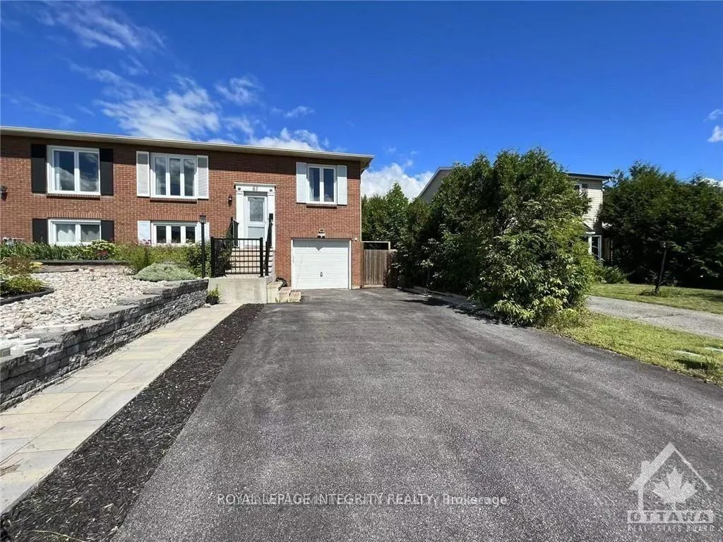 Photo 2 of 61 Elvaston Avenue, Ottawa, Craig Henry/Woodvale — HOMEH