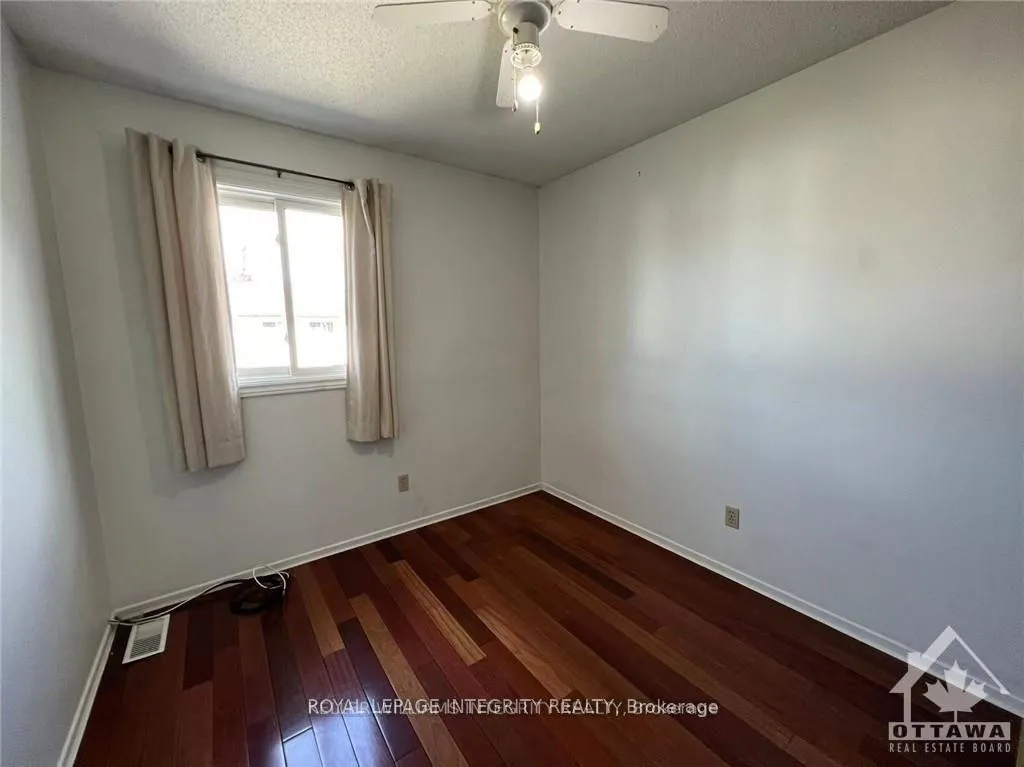 Photo 11 of 61 Elvaston Avenue, Ottawa, Craig Henry/Woodvale — HOMEH