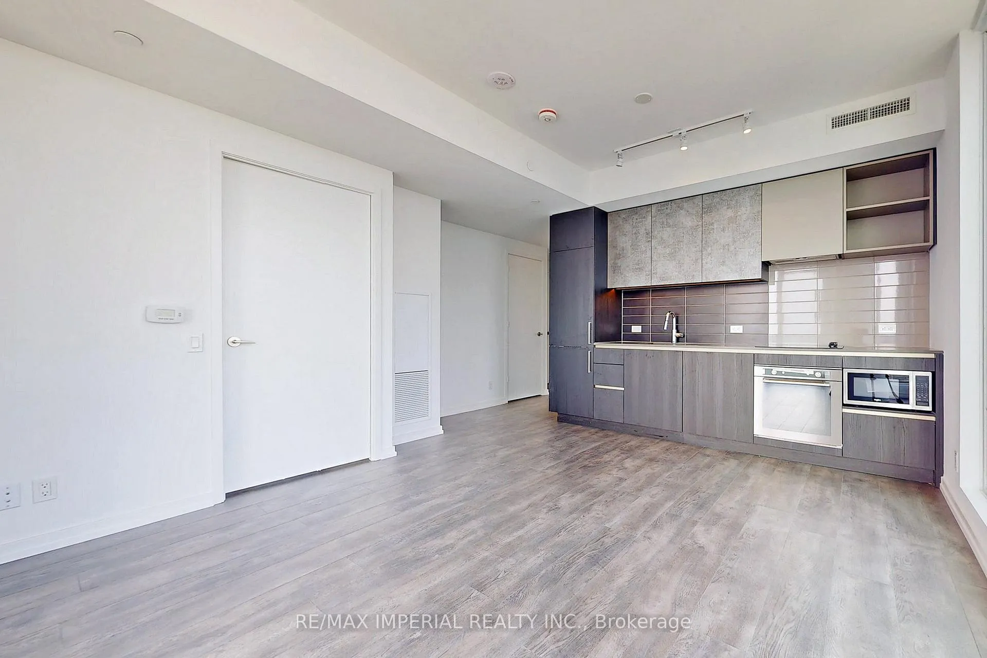 Photo 7 of Unit 4805, 1000 Portage Parkway, Vaughan, Vaughan Corporate Centre — HOMEH