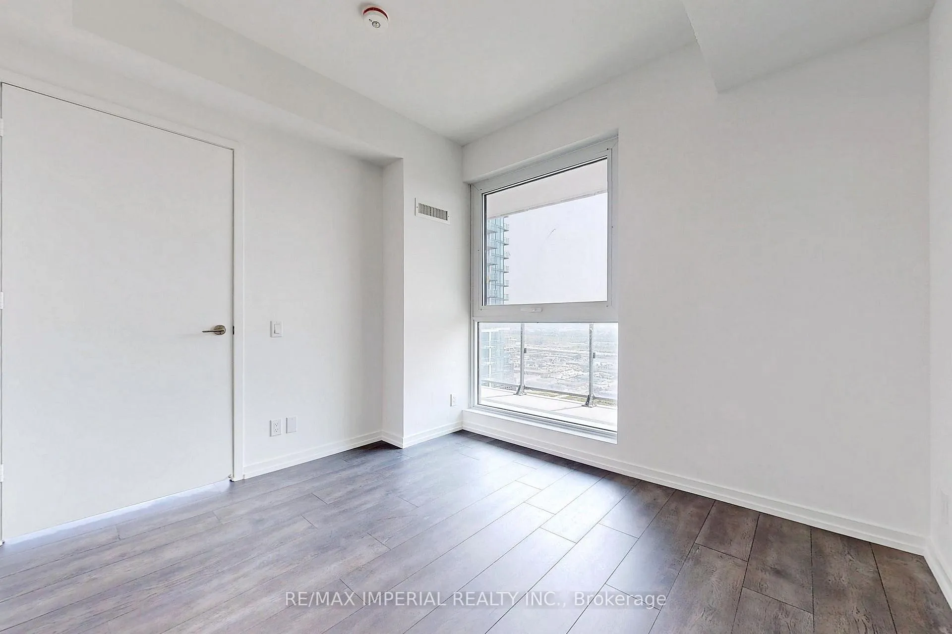 Photo 9 of Unit 4805, 1000 Portage Parkway, Vaughan, Vaughan Corporate Centre — HOMEH