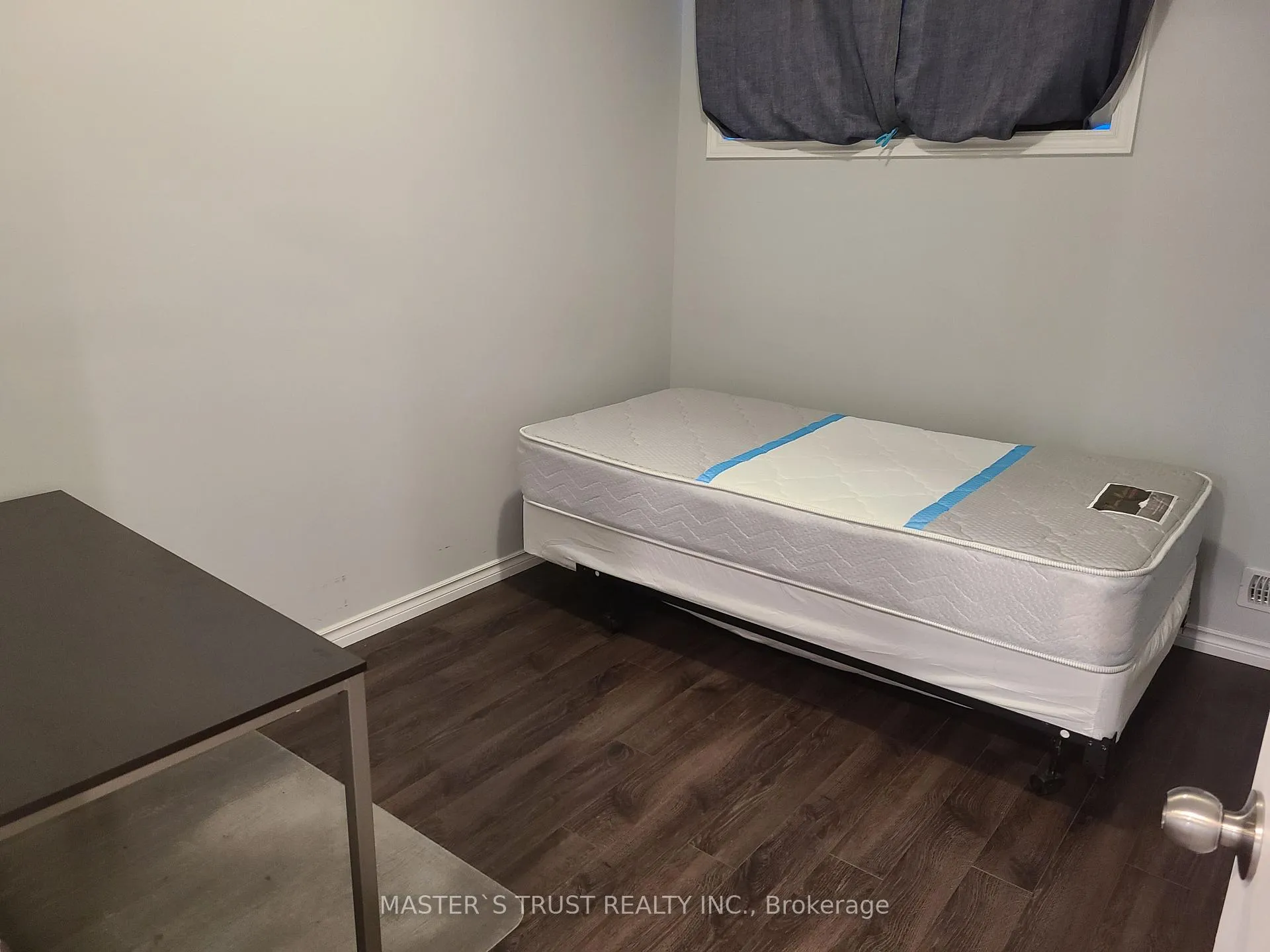 Photo 12 of Unit Lower, 212 Macalister Boulevard, Guelph, Kortright East — HOMEH