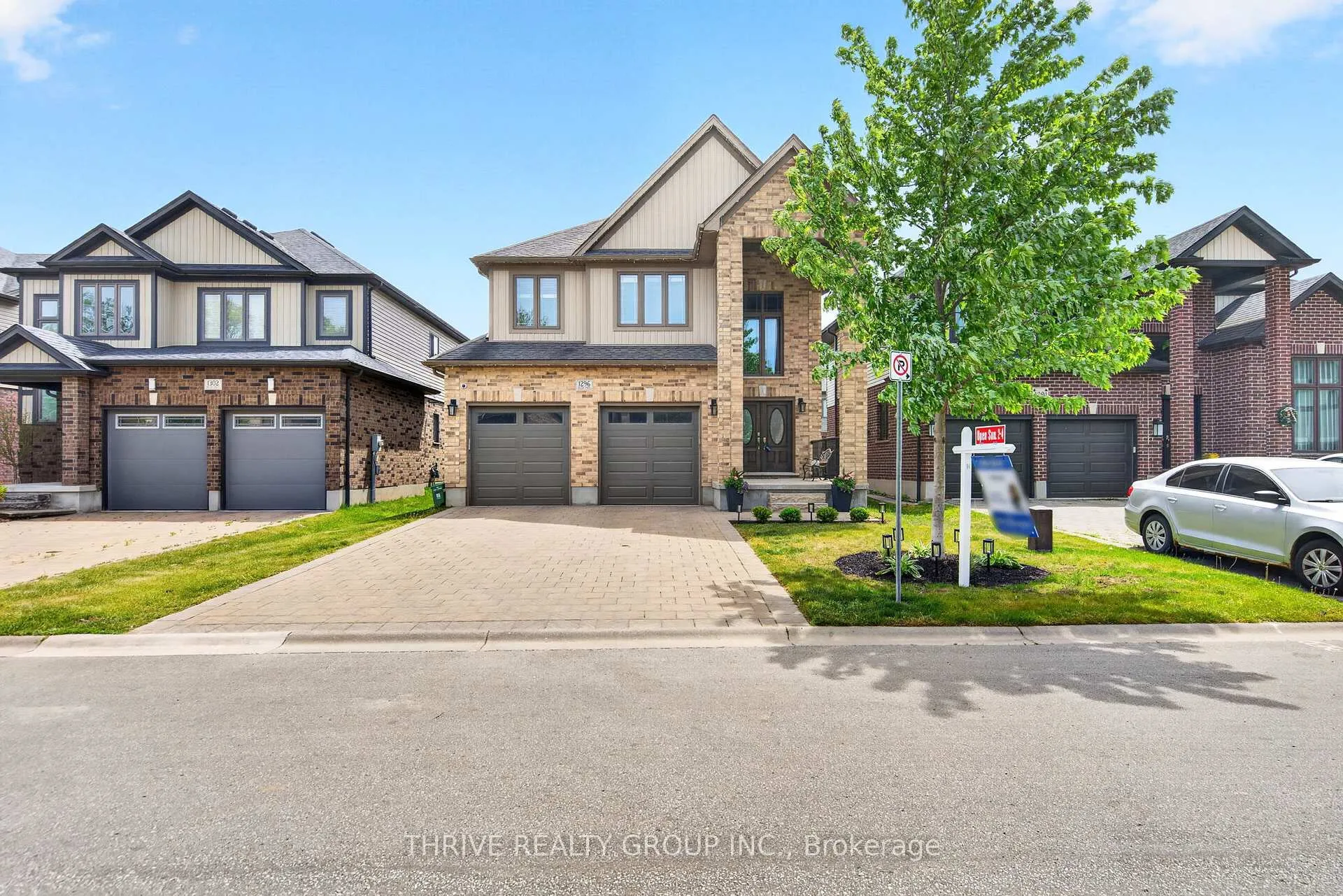 Front of 1296 Dyer Crescent
