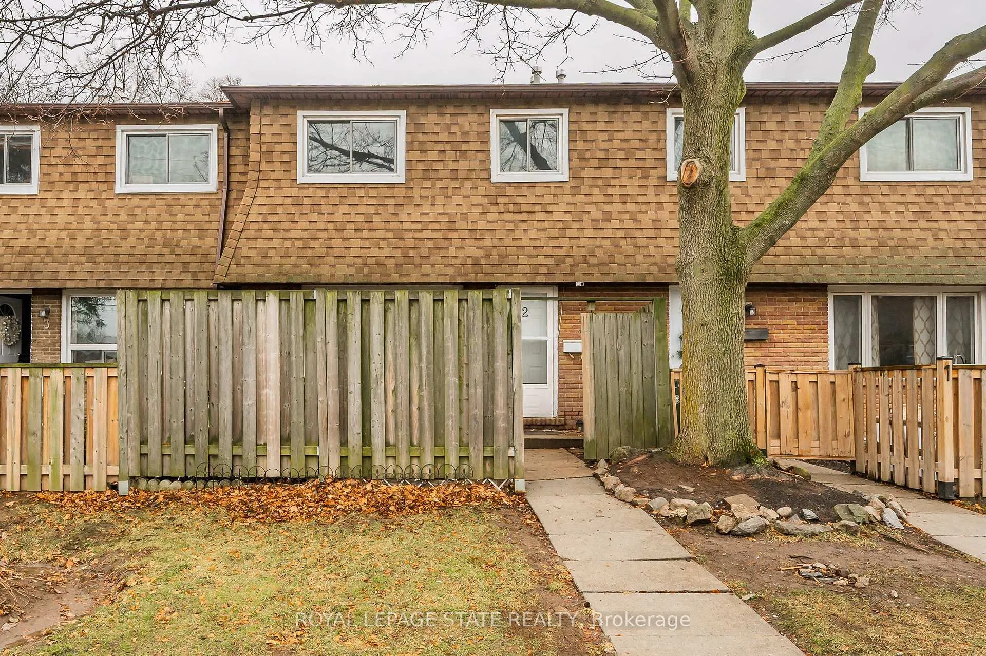 Photo 2 of Unit 2, 165 Limeridge Road W, Hamilton, Rolston — HOMEH