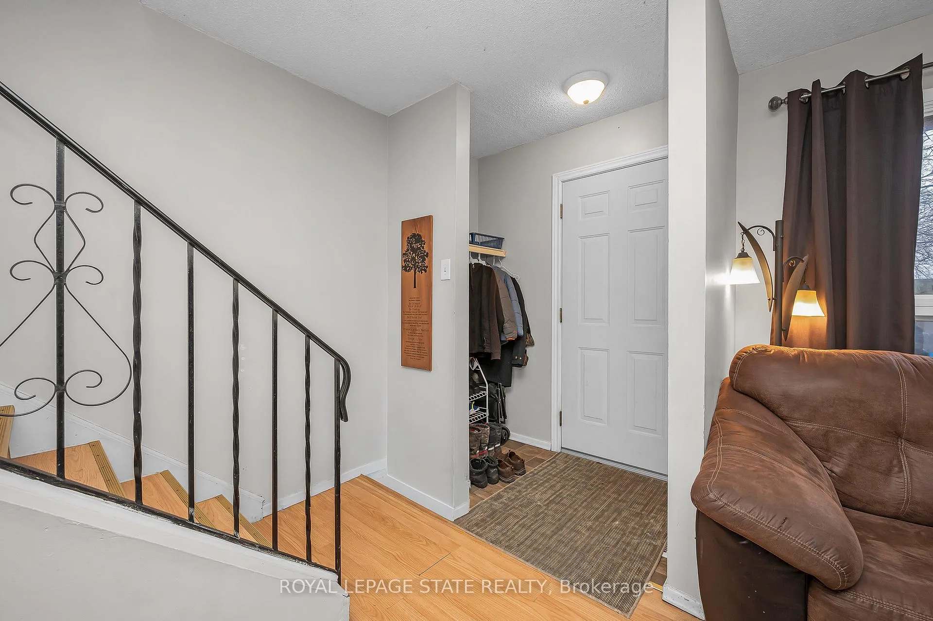 Photo 8 of Unit 2, 165 Limeridge Road W, Hamilton, Rolston — HOMEH