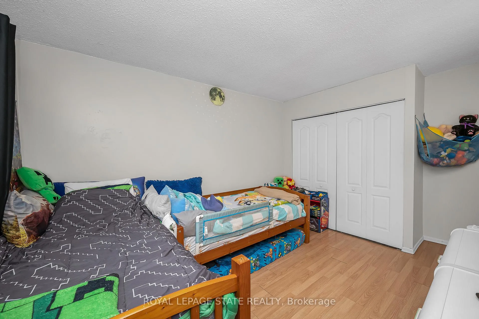 Photo 18 of Unit 2, 165 Limeridge Road W, Hamilton, Rolston — HOMEH