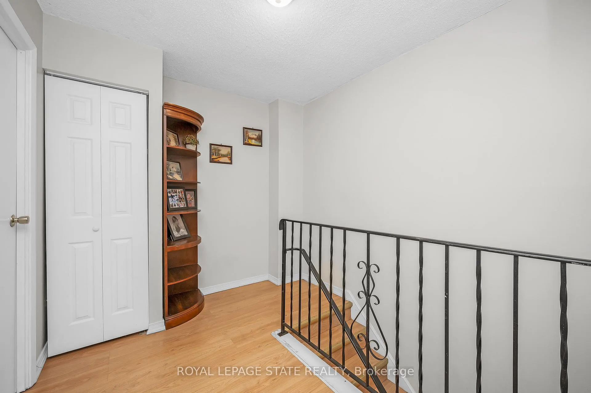 Photo 21 of Unit 2, 165 Limeridge Road W, Hamilton, Rolston — HOMEH