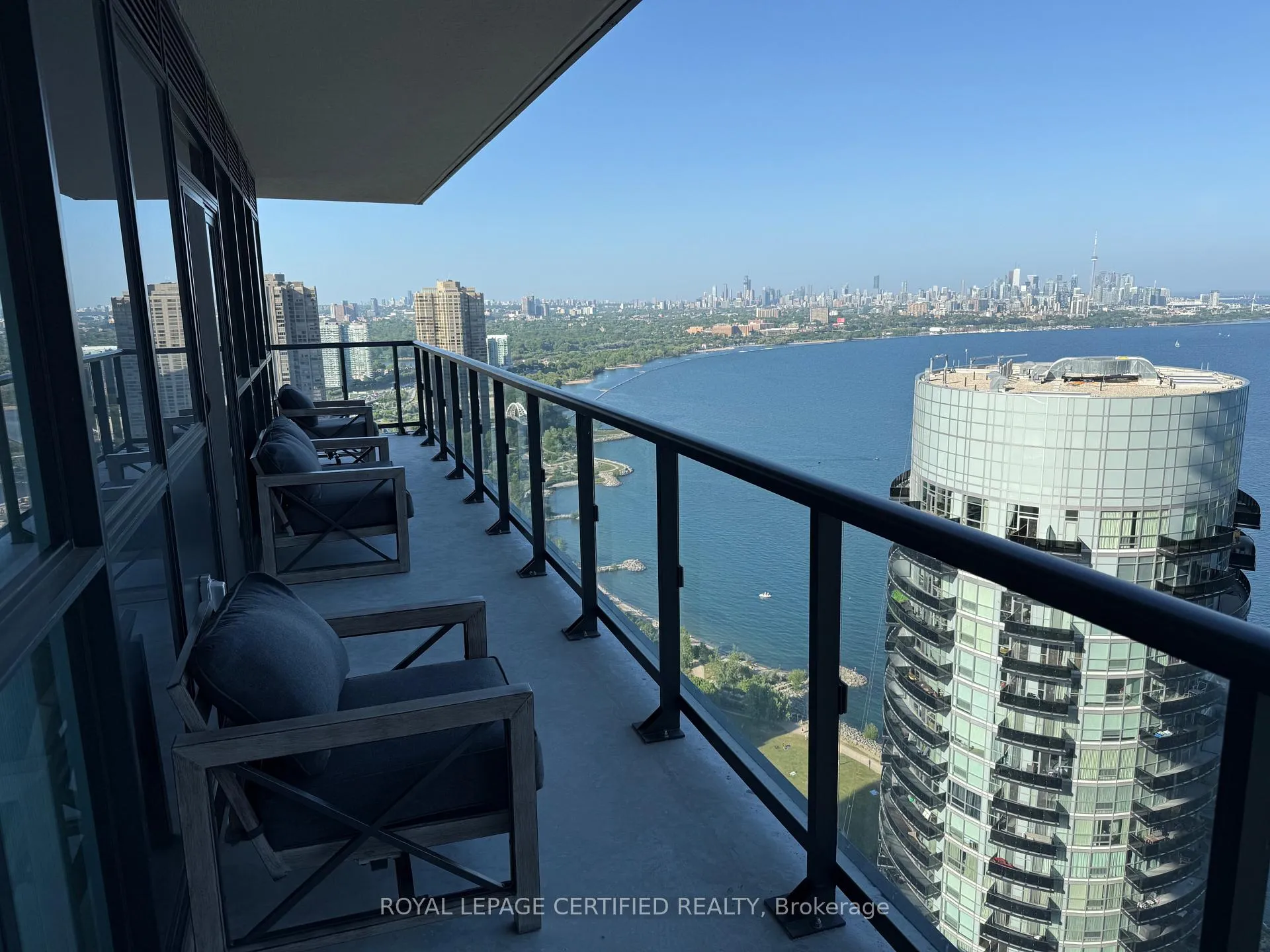 Photo 12 of Unit 3802, 38 Annie Craig Drive, Etobicoke, Mimico — HOMEH