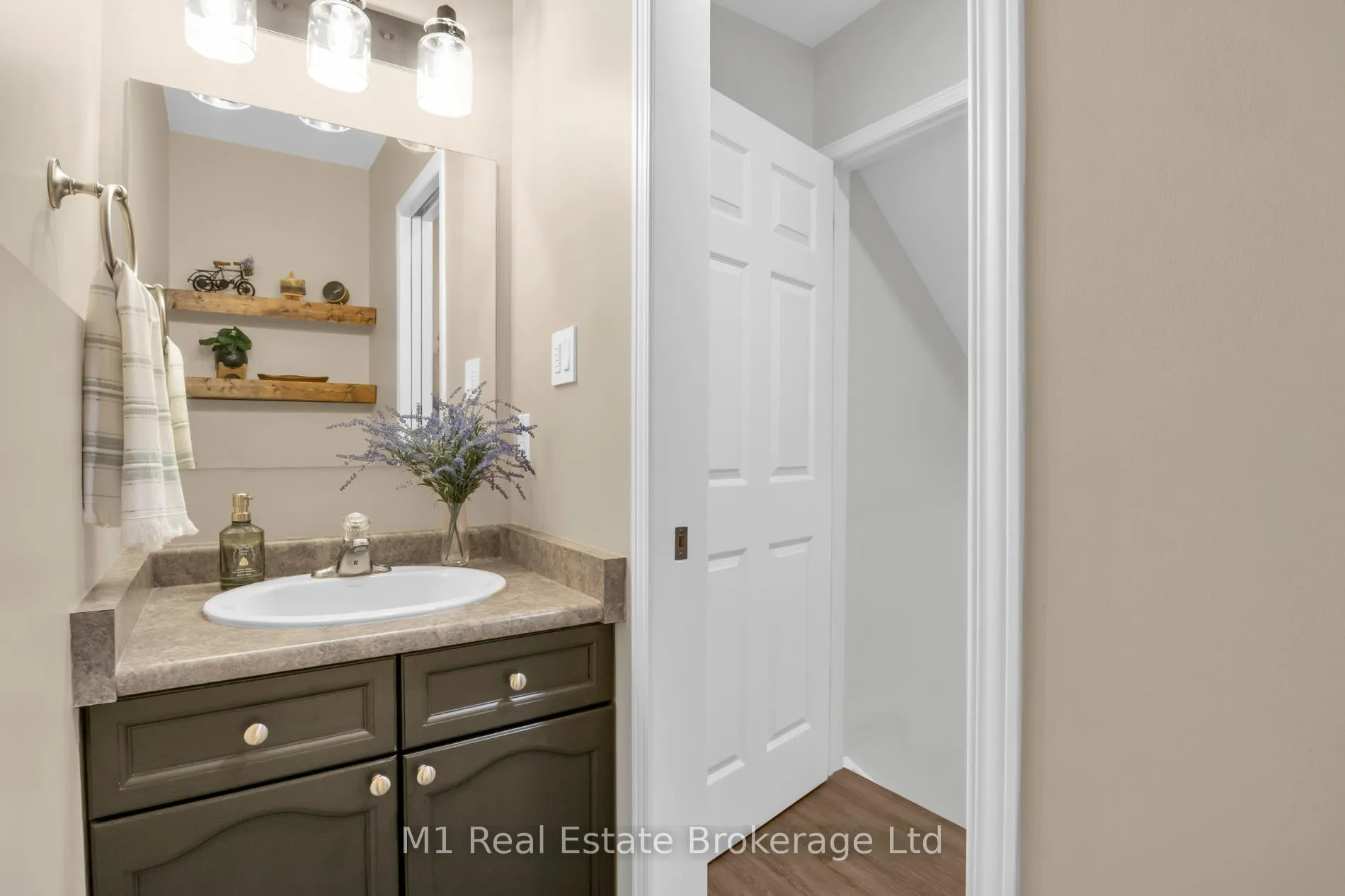 Photo 27 of 90 Cedarvale Avenue, Guelph, Grange Road — HOMEH