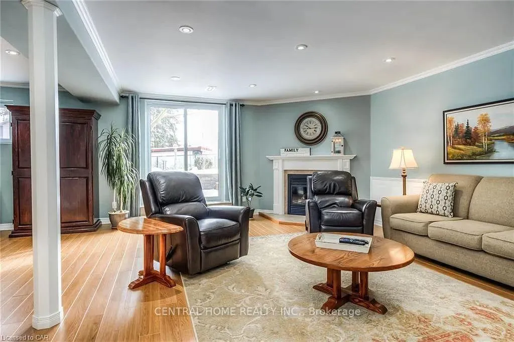 Photo 18 of 100 Biehn Drive, Kitchener, Brigadoon — HOMEH
