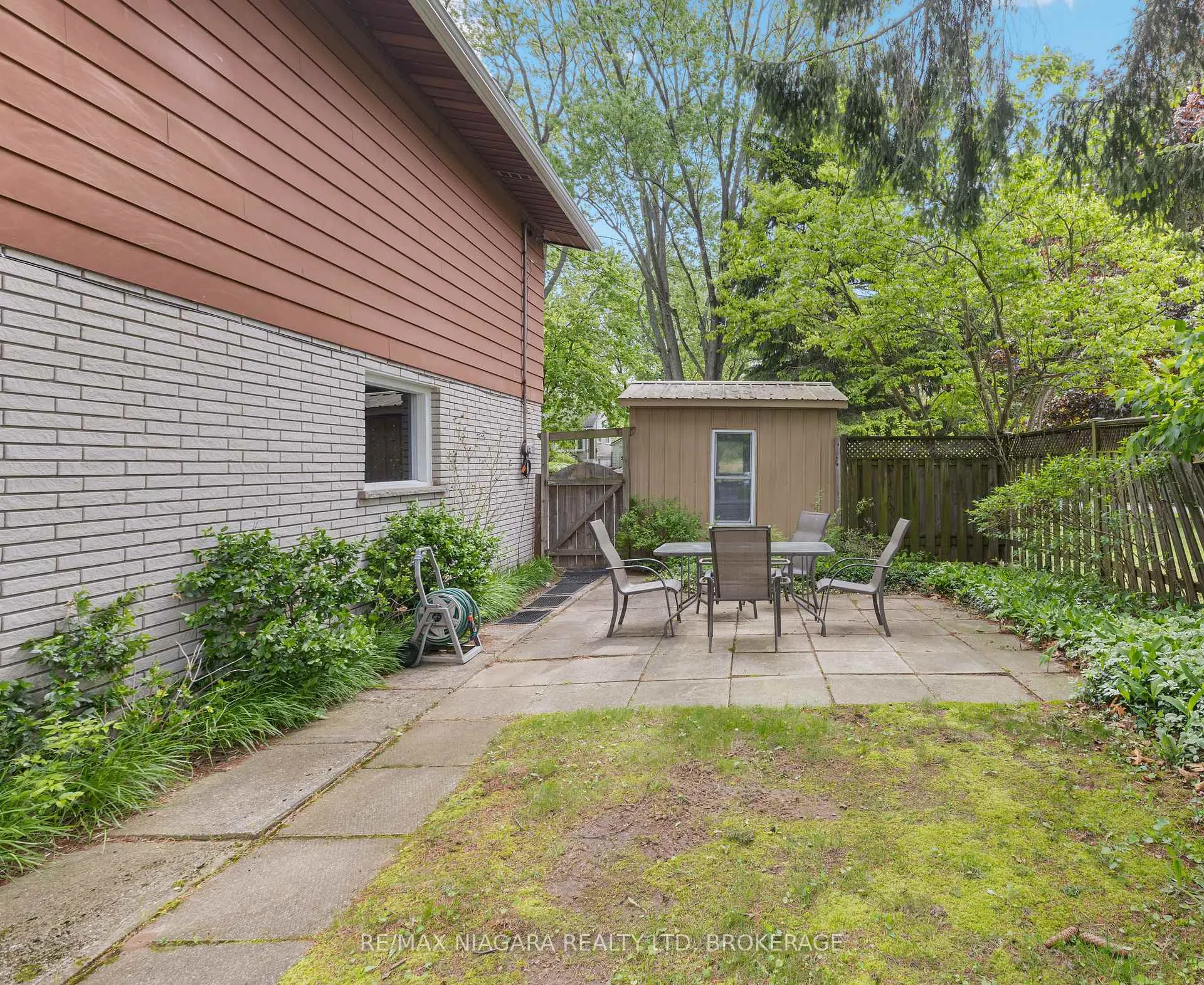 Photo 4 of 1176 Sunset Drive, Pelham, Fenwick — HOMEH