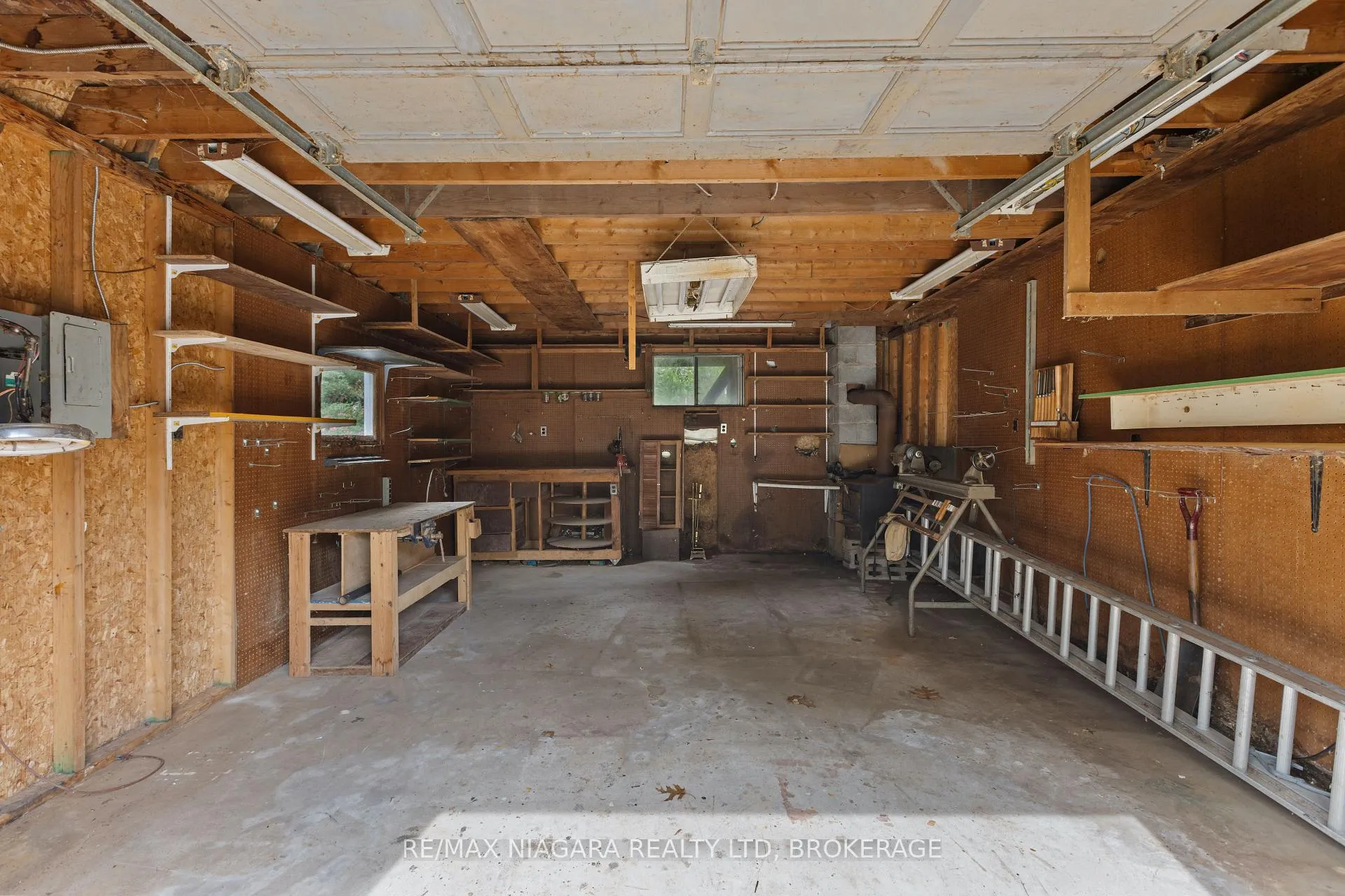 Photo 8 of 1176 Sunset Drive, Pelham, Fenwick — HOMEH