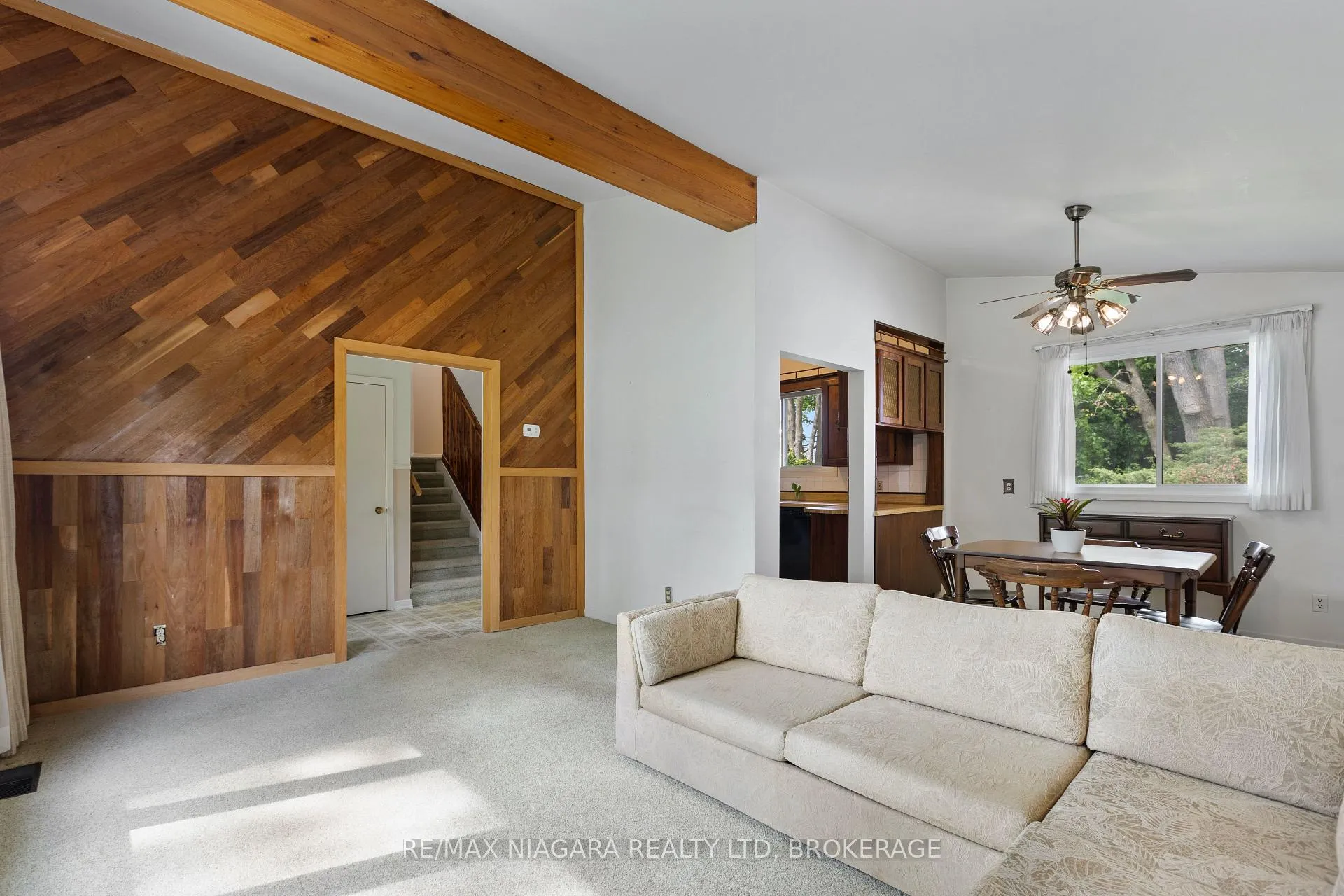 Photo 12 of 1176 Sunset Drive, Pelham, Fenwick — HOMEH