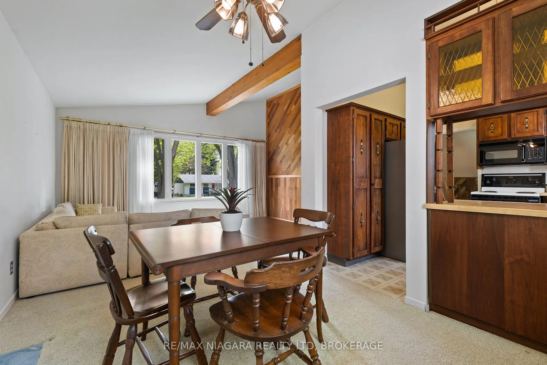 Photo 13 of 1176 Sunset Drive, Pelham, Fenwick — HOMEH