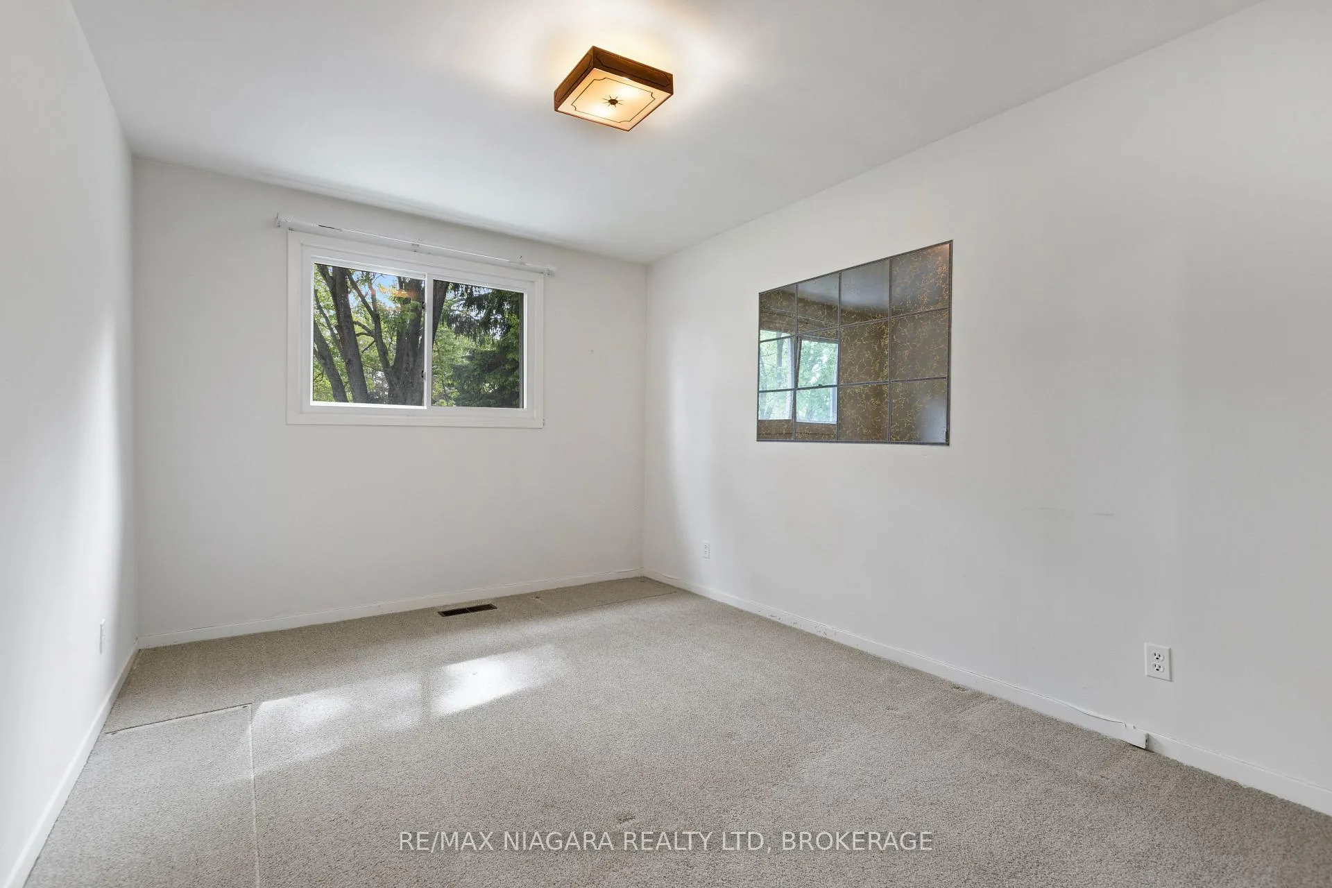 Photo 20 of 1176 Sunset Drive, Pelham, Fenwick — HOMEH