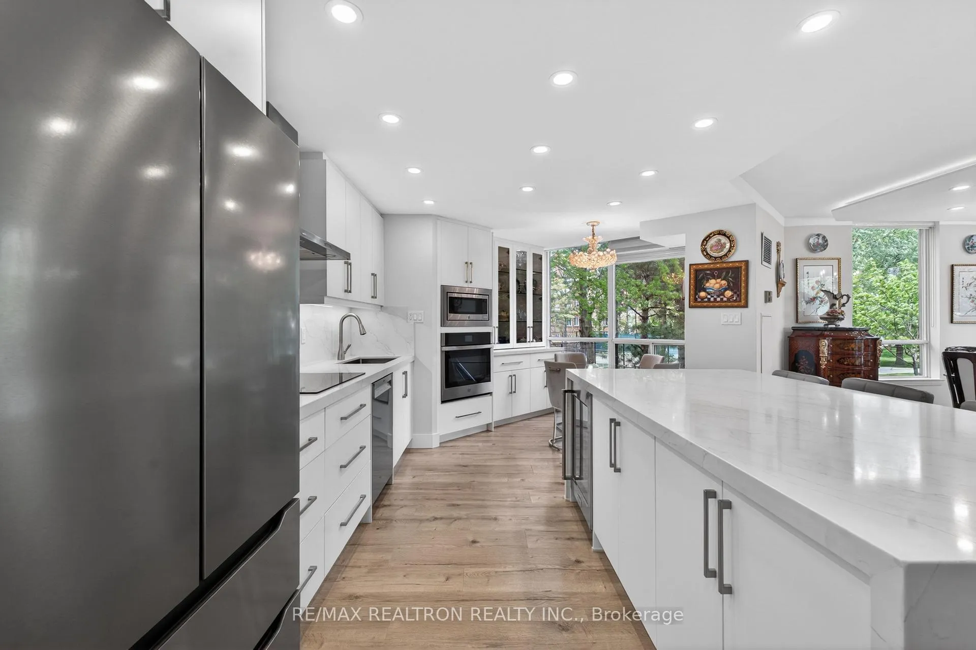 Photo 5 of Unit 203, 110 Promenade Circle, Vaughan, Brownridge — HOMEH