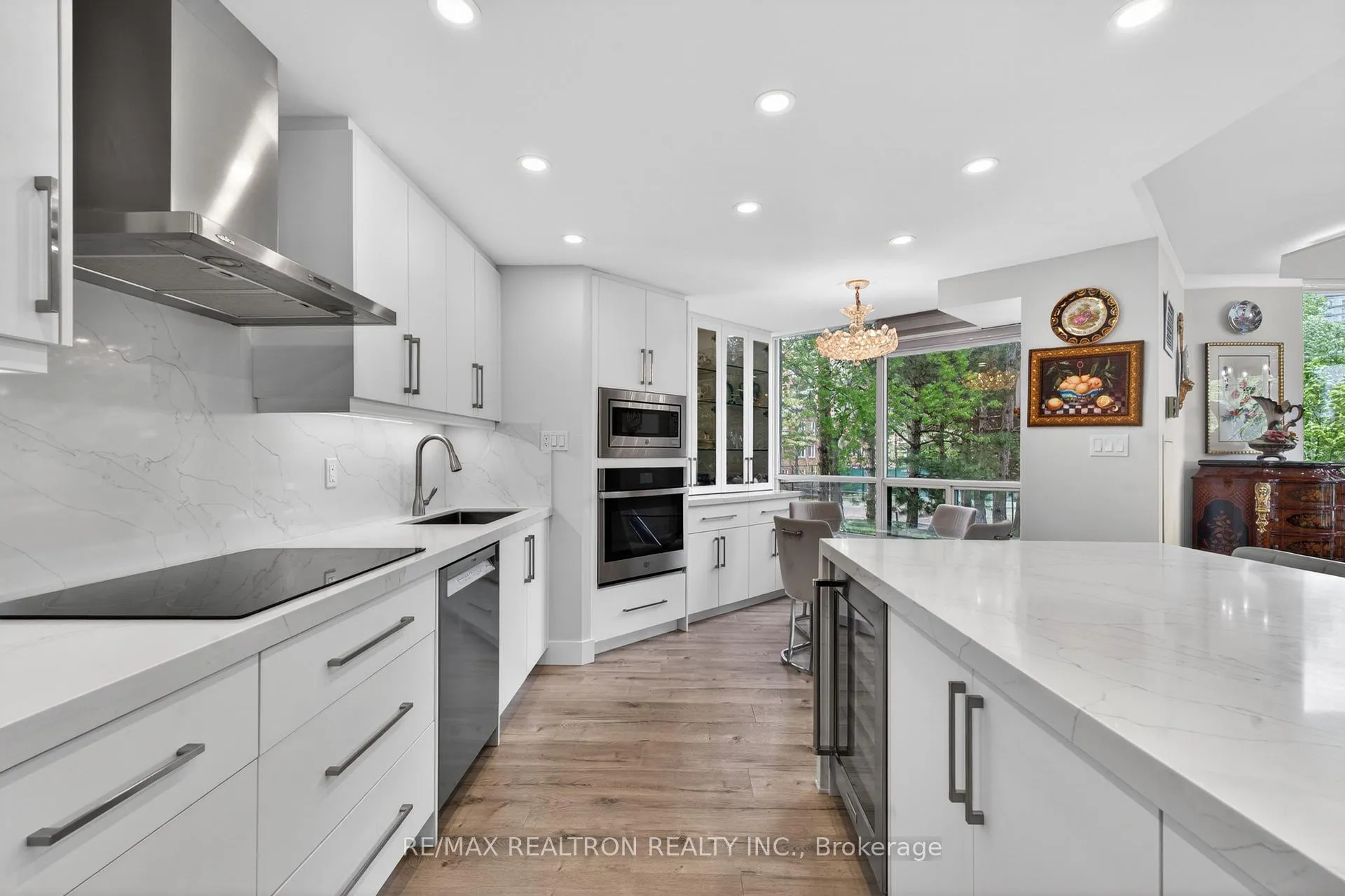 Photo 12 of Unit 203, 110 Promenade Circle, Vaughan, Brownridge — HOMEH